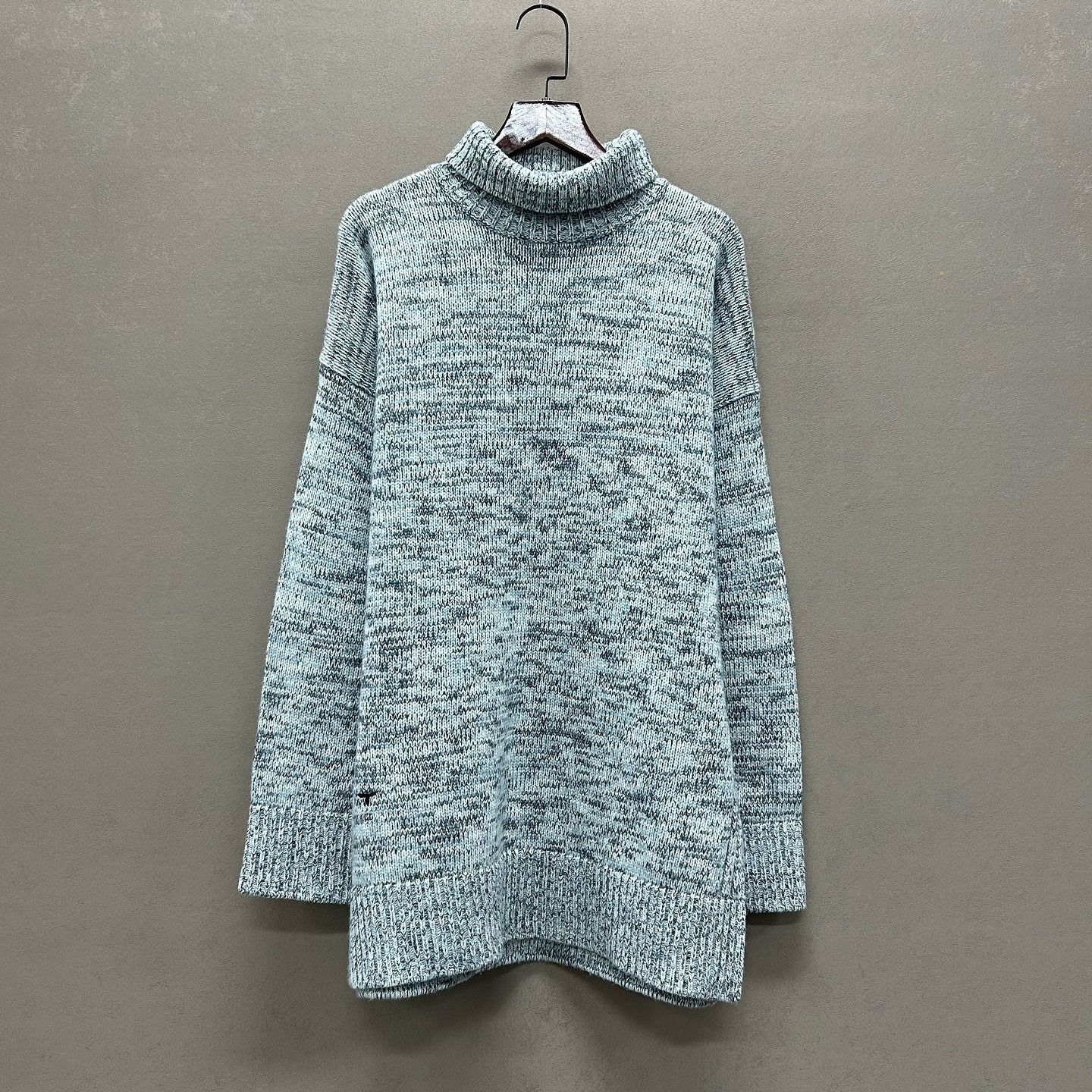 Dior Dior Bee Turtleneck Sweater Size FR 36 Size XS / US 0-2 / IT 36-38 - 5 Thumbnail