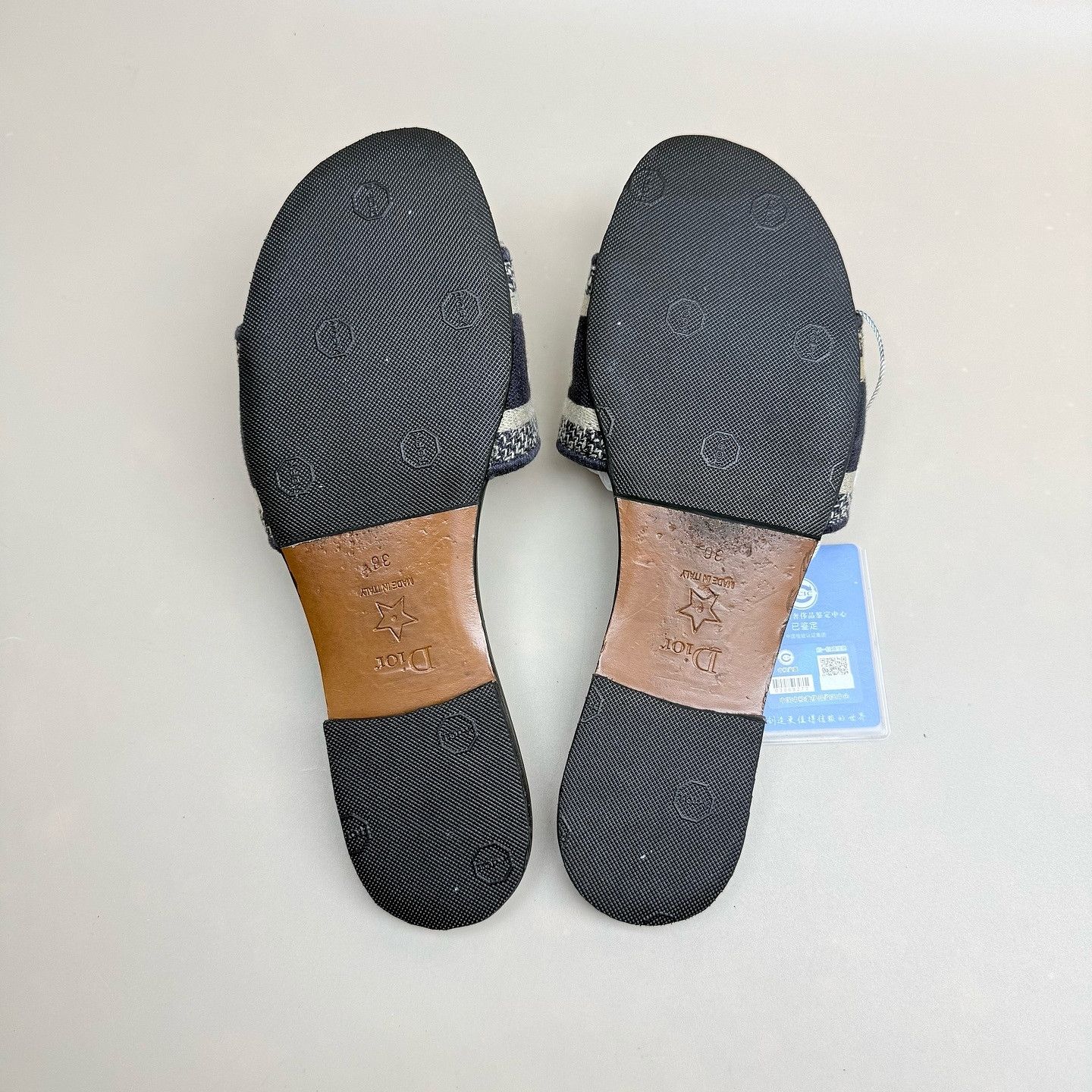 Dior Dior Dway Embroidered Slides Size 36 Size US 6 / IT 36 - 4 Thumbnail