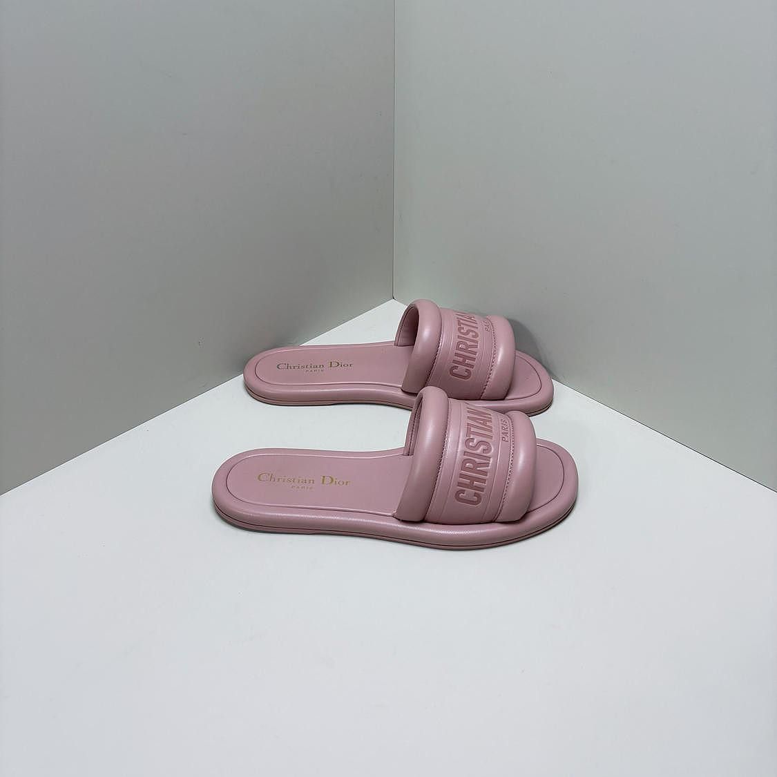 Dior Dior Pink Leather Slides Size 36 Size US 5 / IT 35 - 6 Thumbnail