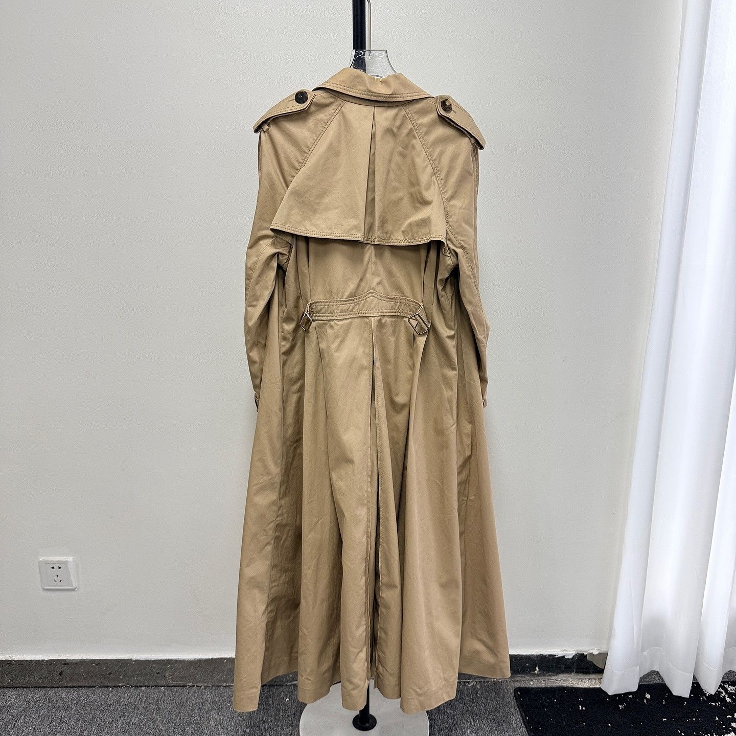 Dior Christian Dior Bee Embroidery Trench Coat Size 40 Size M / US 6-8 / IT 42-44 - 2 Thumbnail