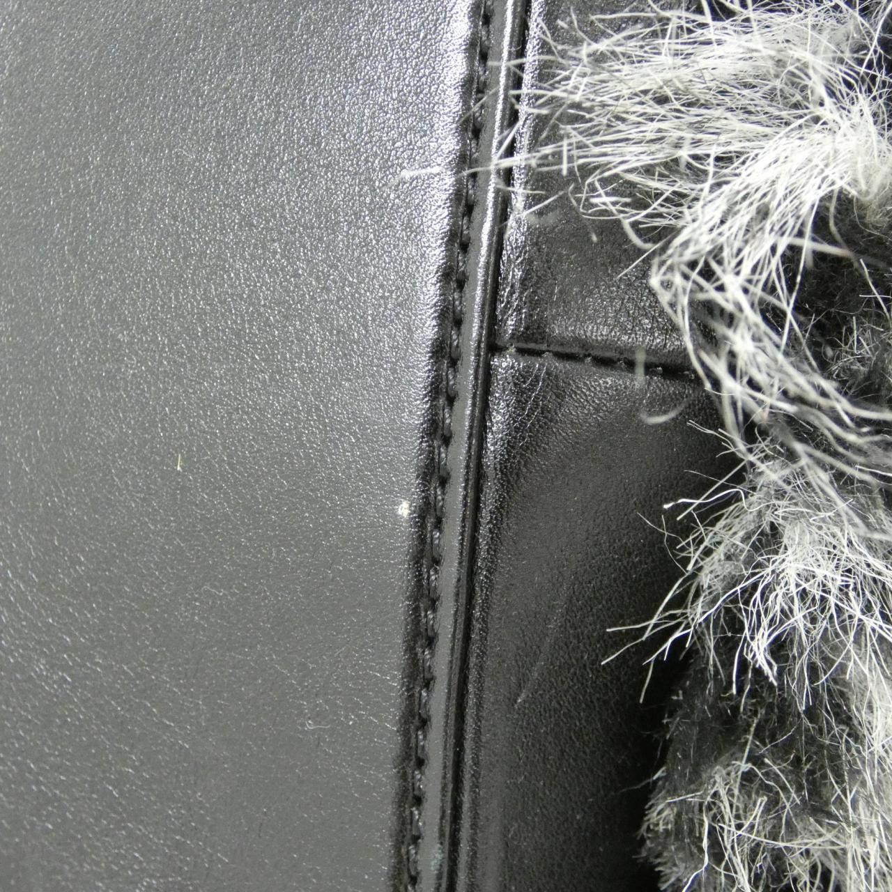 Chanel Chanel Chanel Paris-Biarritz Fake Fur Calf Tote Bag Fur Tote Bag DUTY FREE for USA Size ONE SIZE - 2 Thumbnail
