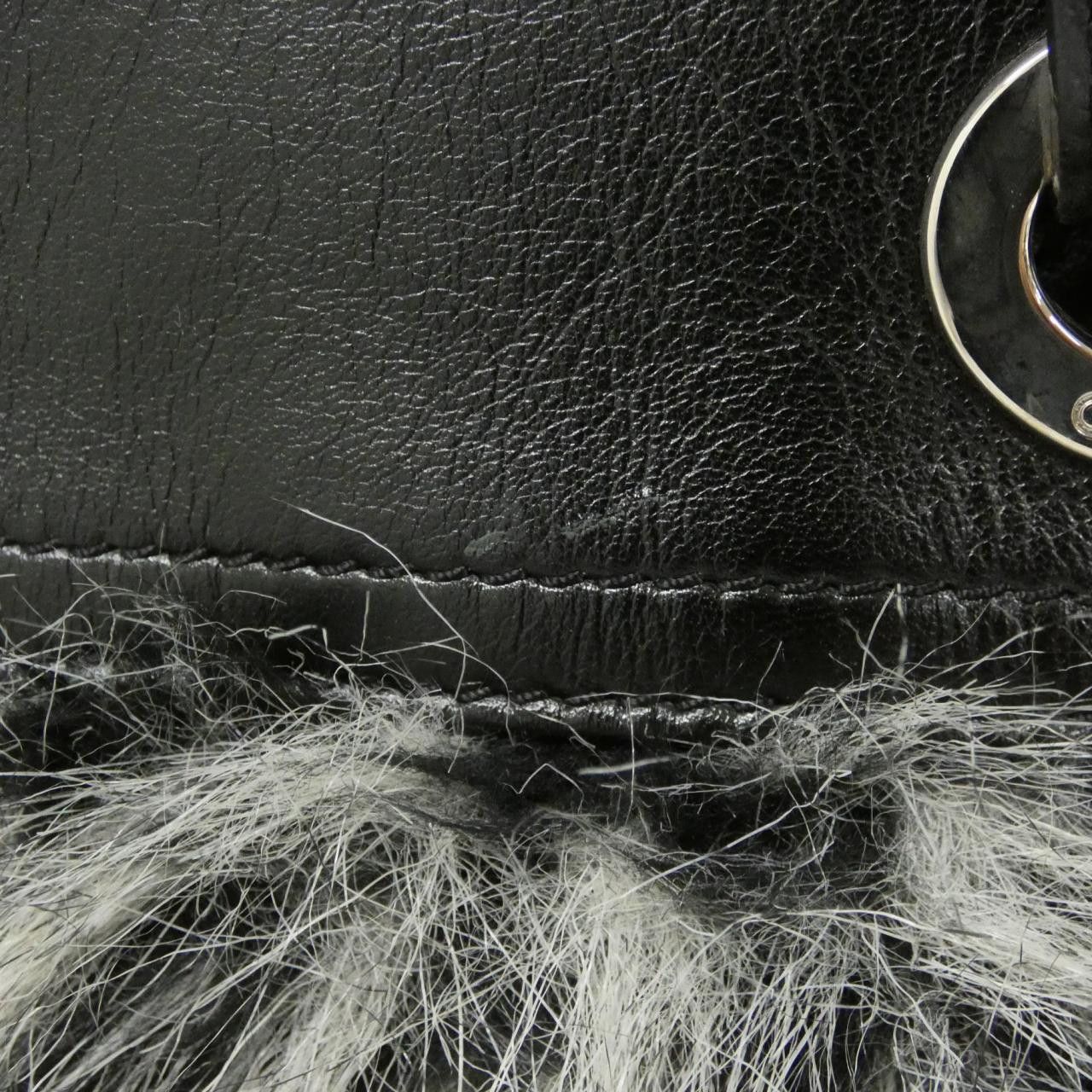 Chanel Chanel Chanel Paris-Biarritz Fake Fur Calf Tote Bag Fur Tote Bag DUTY FREE for USA Size ONE SIZE - 7 Thumbnail