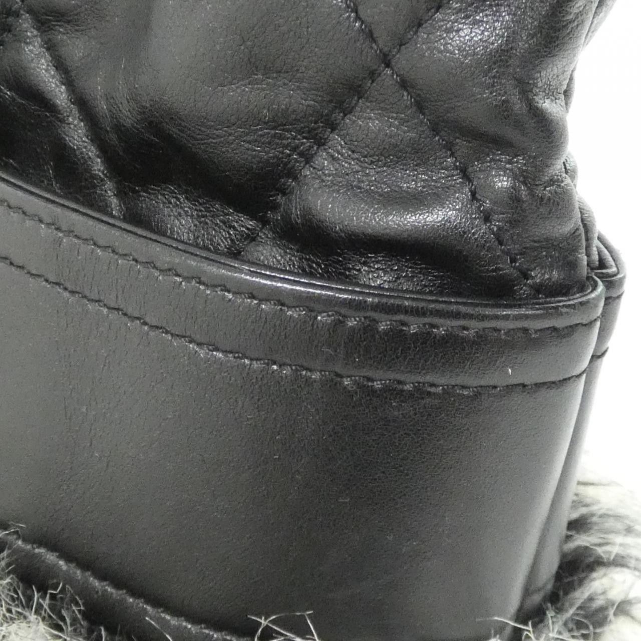 Chanel Chanel Chanel Paris-Biarritz Fake Fur Calf Tote Bag Fur Tote Bag DUTY FREE for USA Size ONE SIZE - 4 Thumbnail