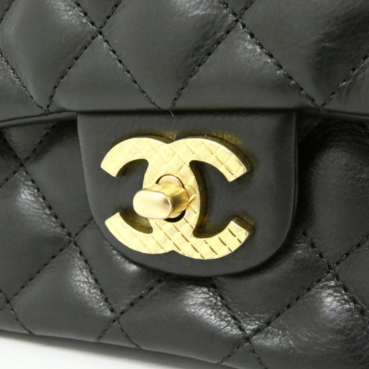 Chanel Chanel Chanel Calf Shoulder Bag Leather Shoulder Bag 94495 DUTY FREE for USA Size ONE SIZE - 4 Thumbnail