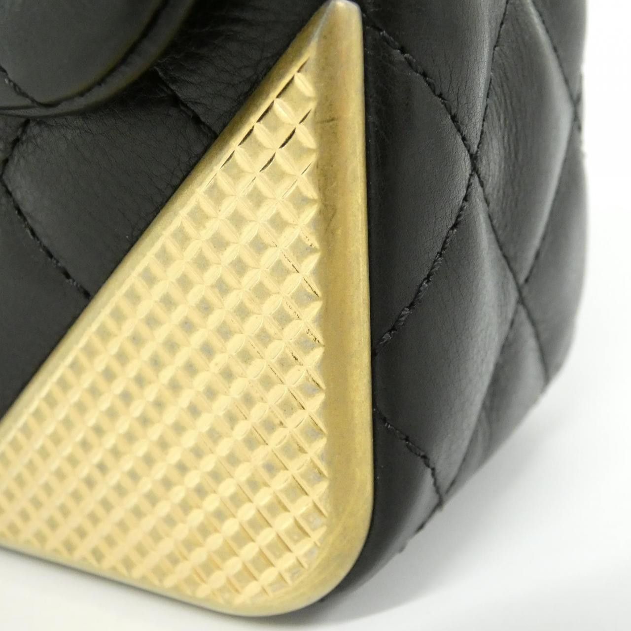 Chanel Chanel Chanel Calf Shoulder Bag Leather Shoulder Bag 94495 DUTY FREE for USA Size ONE SIZE - 7 Thumbnail