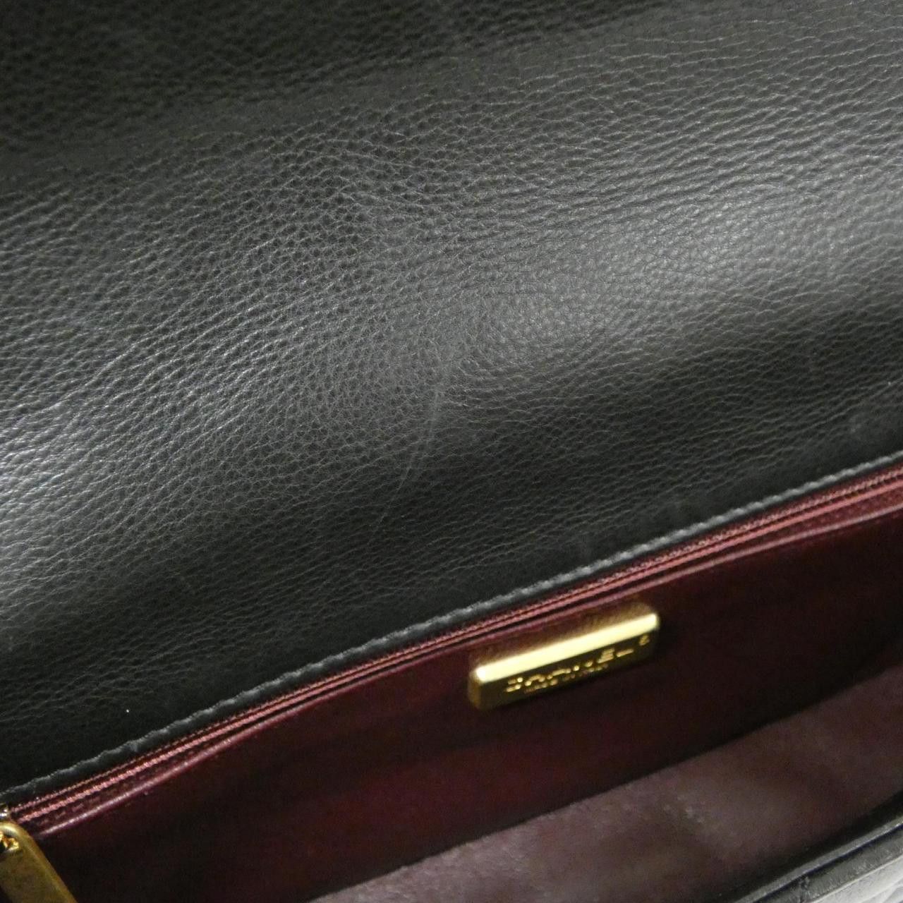 Chanel Chanel Chanel Calf Shoulder Bag Leather Shoulder Bag 94495 DUTY FREE for USA Size ONE SIZE - 10 Thumbnail