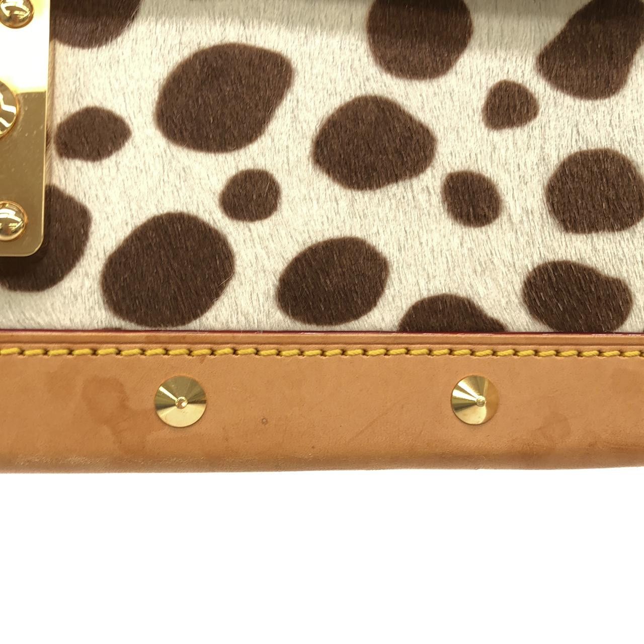 Louis Vuitton Louis Vuitton Louis Vuitton Monogram Dalmatian Sac Dalmatian Shoulder Bag Textile Shoulder Bag M92825 DUTY FREE for USA Size ONE SIZE - 5 Thumbnail