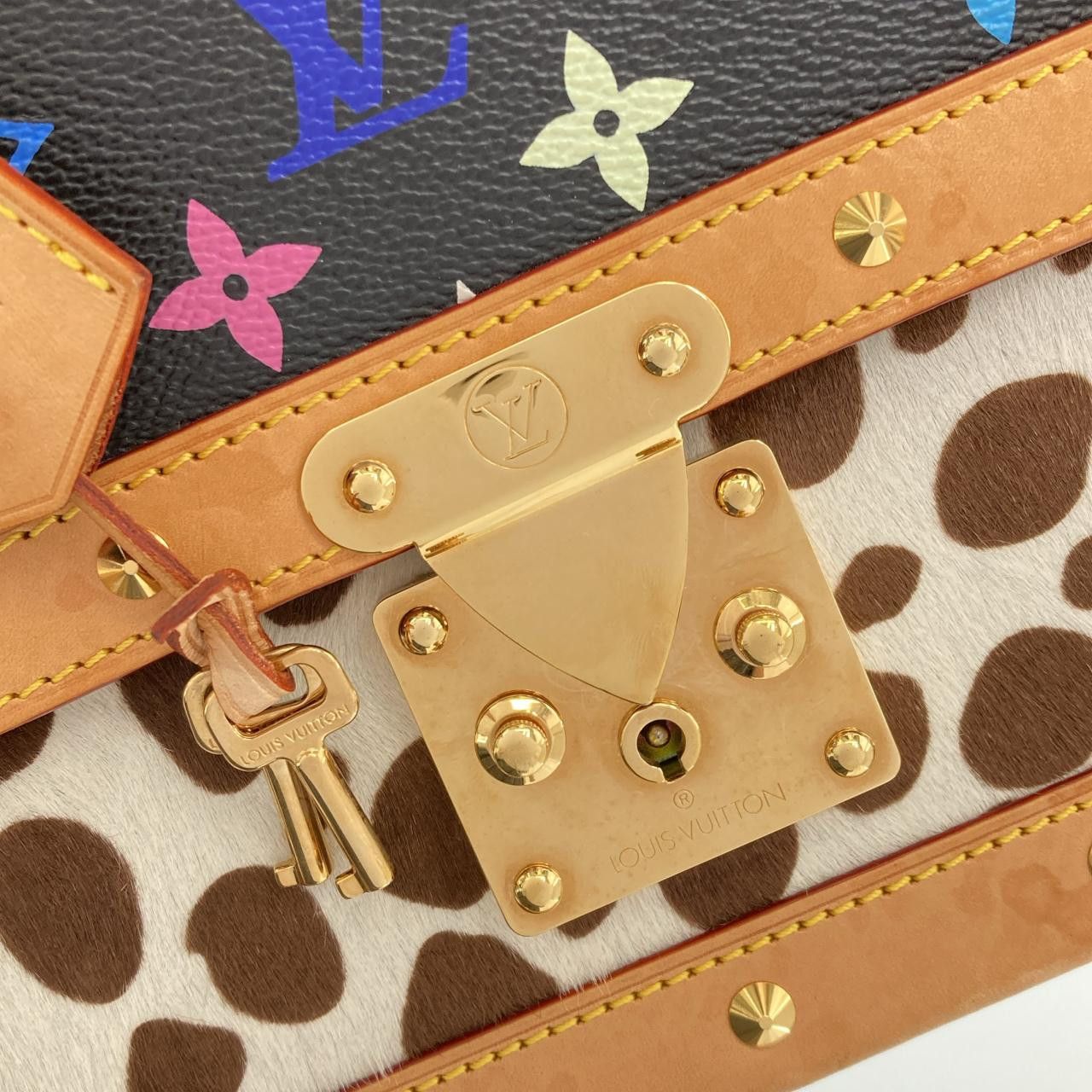 Louis Vuitton Louis Vuitton Louis Vuitton Monogram Dalmatian Sac Dalmatian Shoulder Bag Textile Shoulder Bag M92825 DUTY FREE for USA Size ONE SIZE - 4 Thumbnail