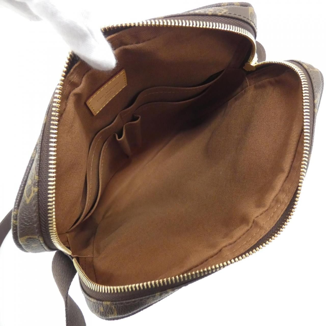Louis Vuitton Louis Vuitton Louis Vuitton Monogram Shoulder Bag Textile Shoulder Bag M97037 DUTY FREE for USA Size ONE SIZE - 5 Thumbnail