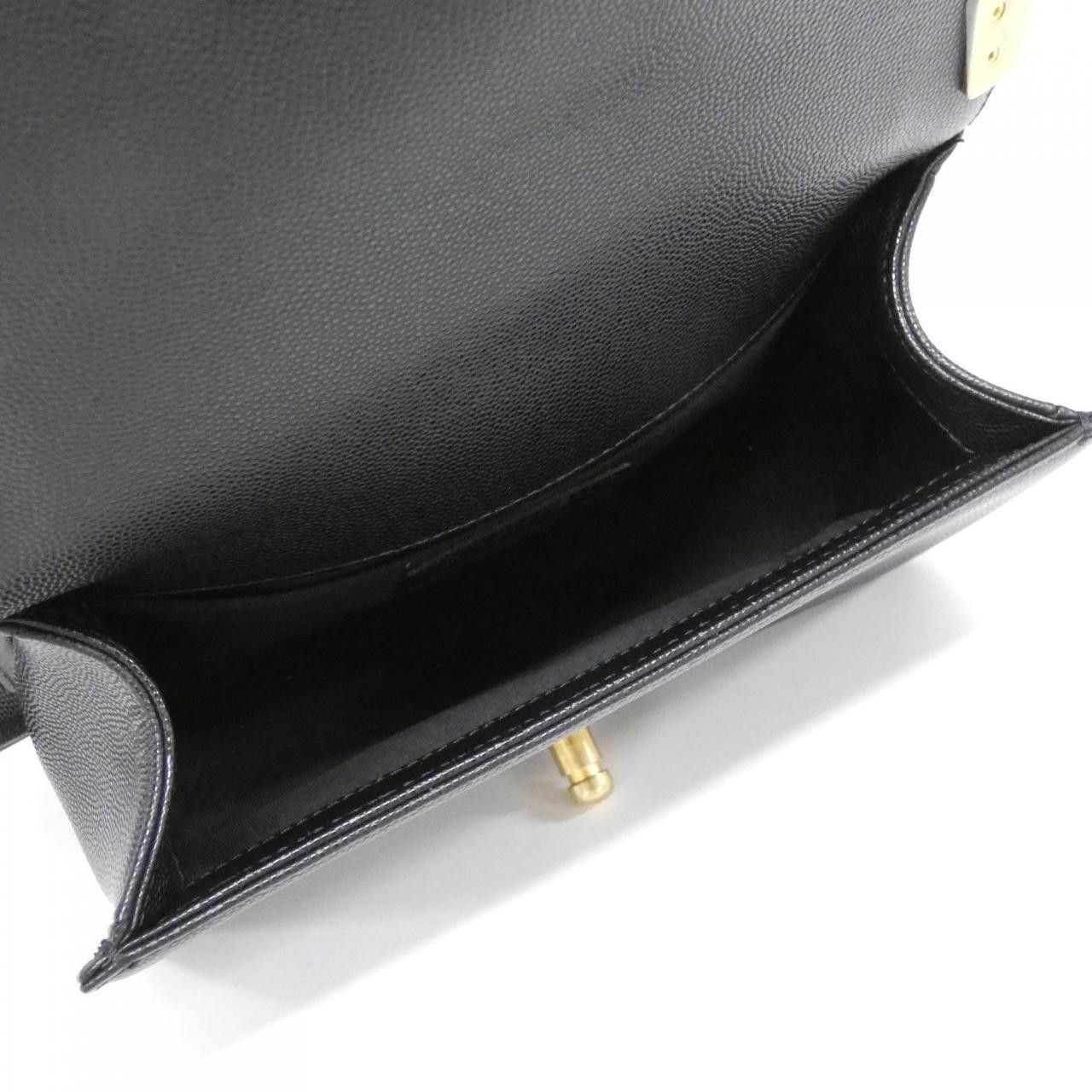 Chanel Chanel Chanel Boy Chanel Grained Calf Shoulder Bag Leather Shoulder Bag 67085 DUTY FREE for USA Size ONE SIZE - 6 Thumbnail