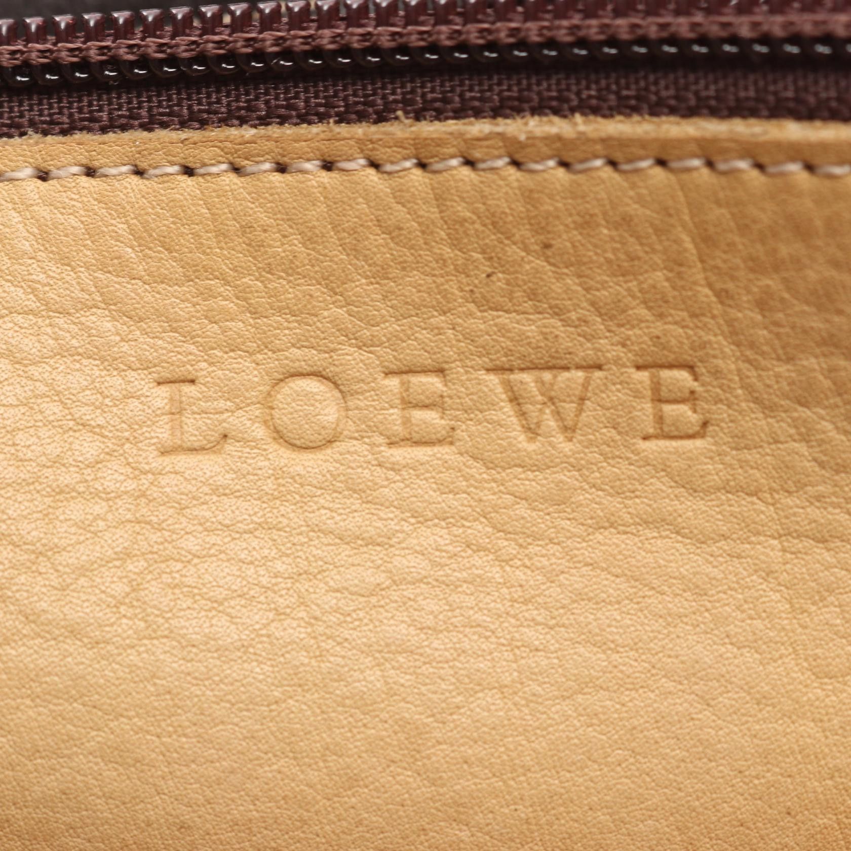 Loewe Loewe Loewe Anagram Leather Shoulder Bag Leather Shoulder Bag DUTY FREE for USA Size ONE SIZE - 4 Thumbnail