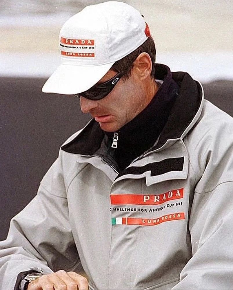 Prada Prada Sport 2003 Vintage Gore-Tex Jacket Size US S / EU 44-46 / 1 - 5 Thumbnail