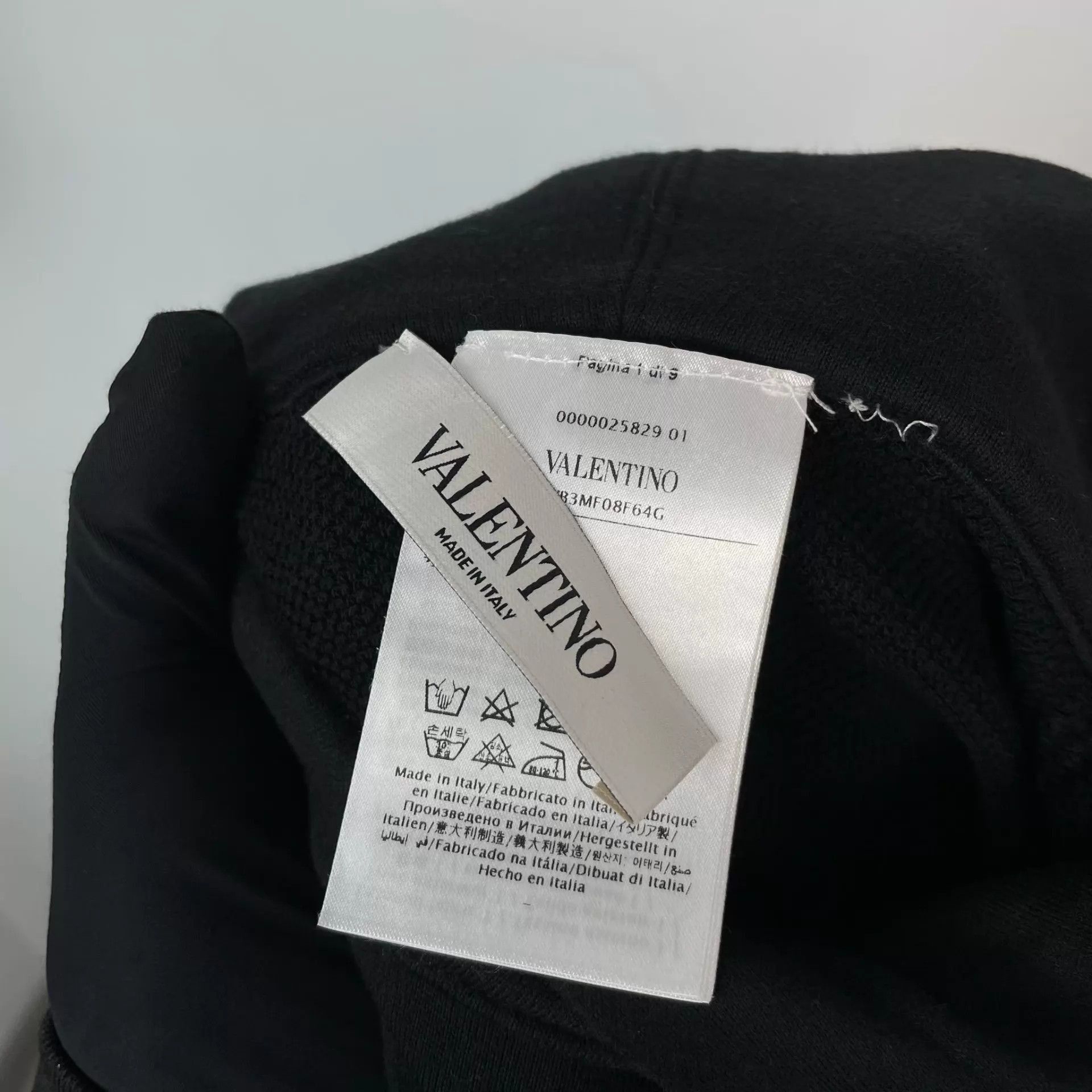 Valentino Classic Black Sweatshirt in XS Size US XS / EU 42 / 0 - 3 Thumbnail