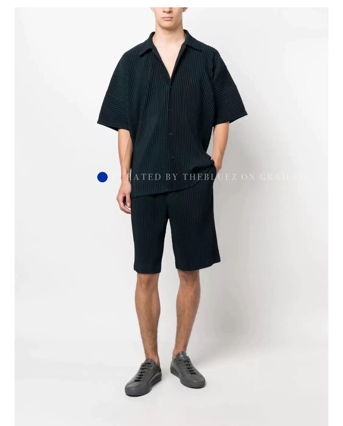 Issey Miyake Pleated Black Bermuda Shorts Size US 34 / EU 50 - 4 Thumbnail