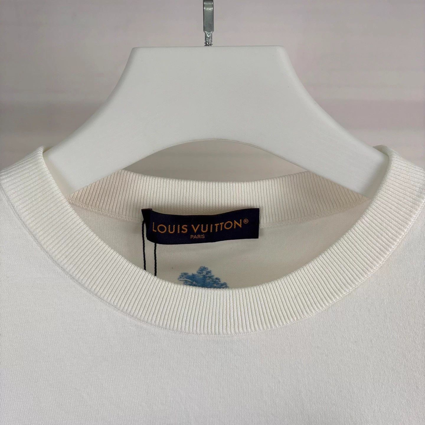 Louis Vuitton Landscape Logo Short Sleeve Tee in White Size US XL / EU 56 / 4 - 3 Thumbnail