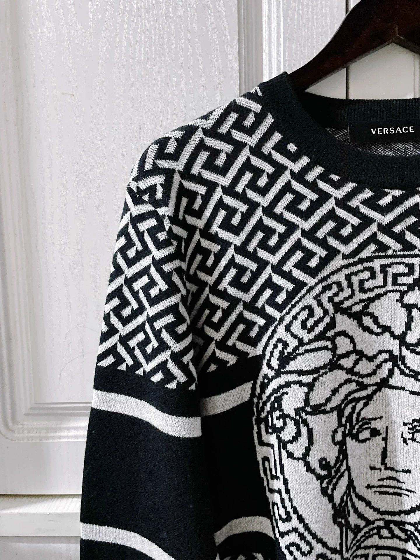 Versace Milan Runway Wool Knit Sweater Size US M / EU 48-50 / 2 - 4 Thumbnail