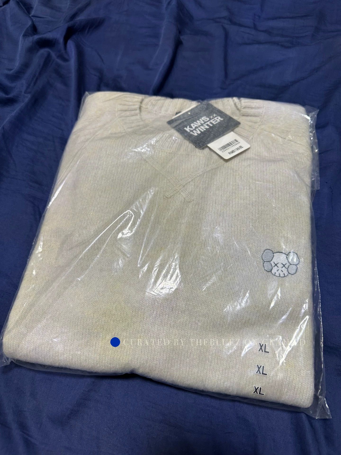 Uniqlo KAWS Crewneck Sweater in Soft Wool Size US XL / EU 56 / 4 - 2 Thumbnail