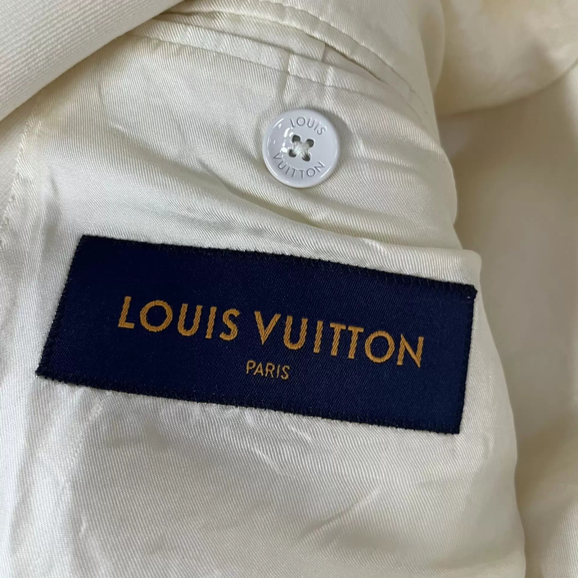 Louis Vuitton Elegant White Runway Jacket Size US M / EU 48-50 / 2 - 8 Thumbnail