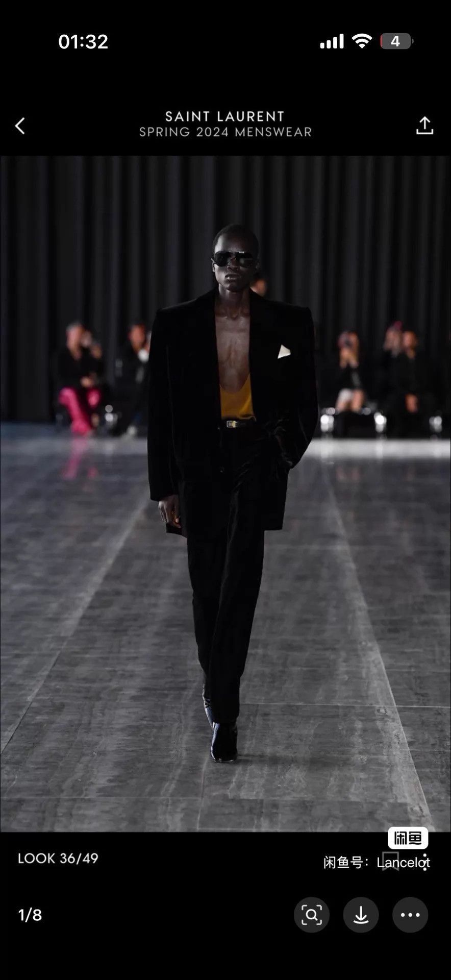 Saint Laurent Paris Elegant Wide Shoulder Black Silk Velvet Blazer Size US S / EU 44-46 / 1 - 8 Thumbnail
