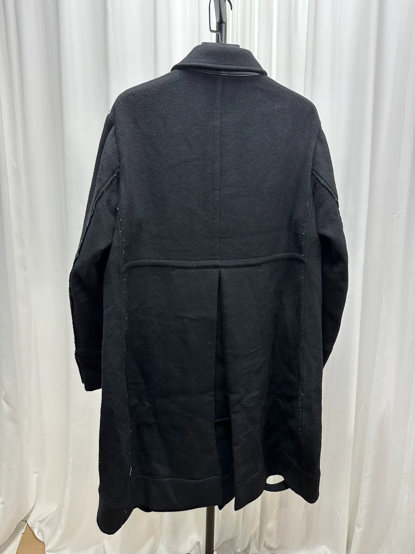 Takahiromiyashita The Soloist. Wool-Cashmere Coat with Sheepskin Trim Size US S / EU 44-46 / 1 - 4 Thumbnail