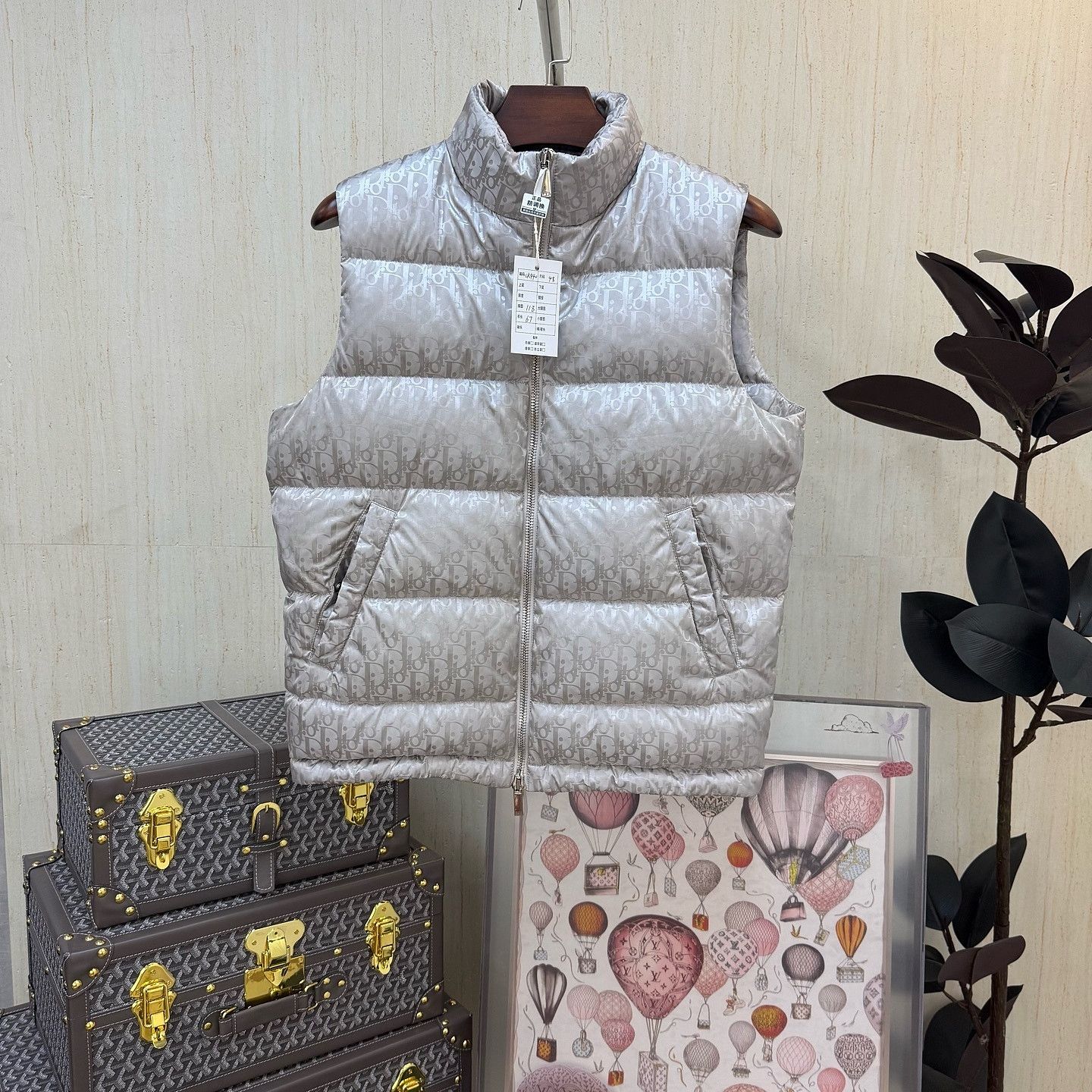 Dior Dior Oblique Monogram Puffer Vest Size M Size US M / EU 48-50 / 2 - 6 Thumbnail