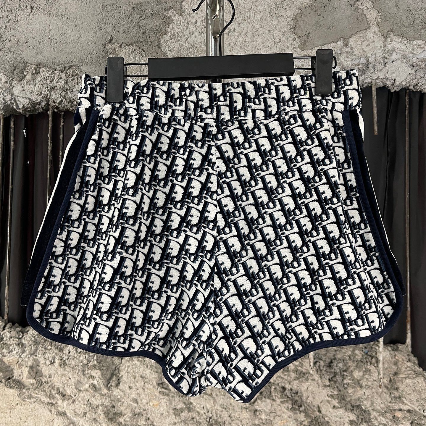Dior Dior Oblique Jacquard Shorts Size M Size 28" / US 6 / IT 42 - 2 Thumbnail