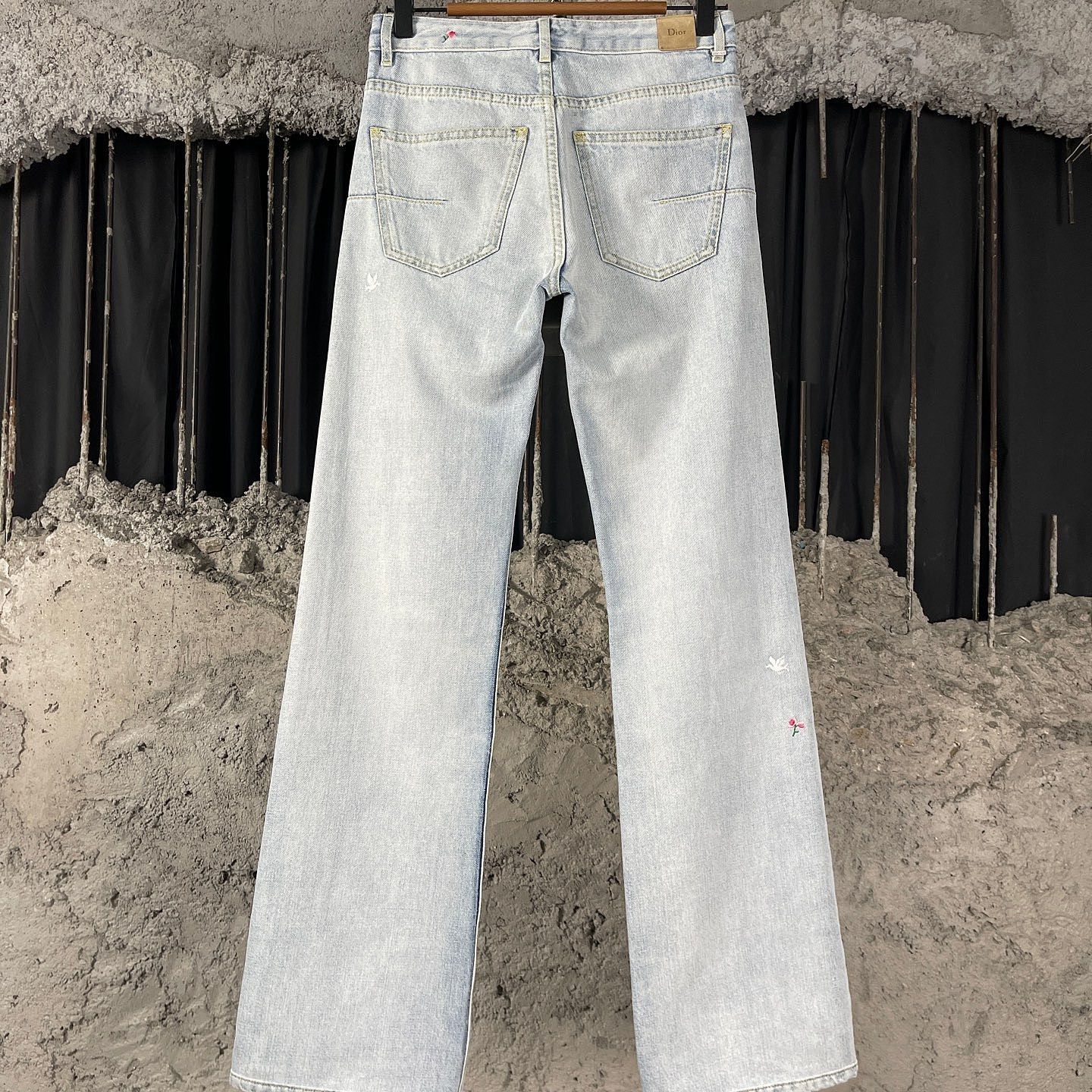 Dior Dior Embroidered Jeans Size 34 Size 25" / US 0 / IT 36 - 2 Thumbnail