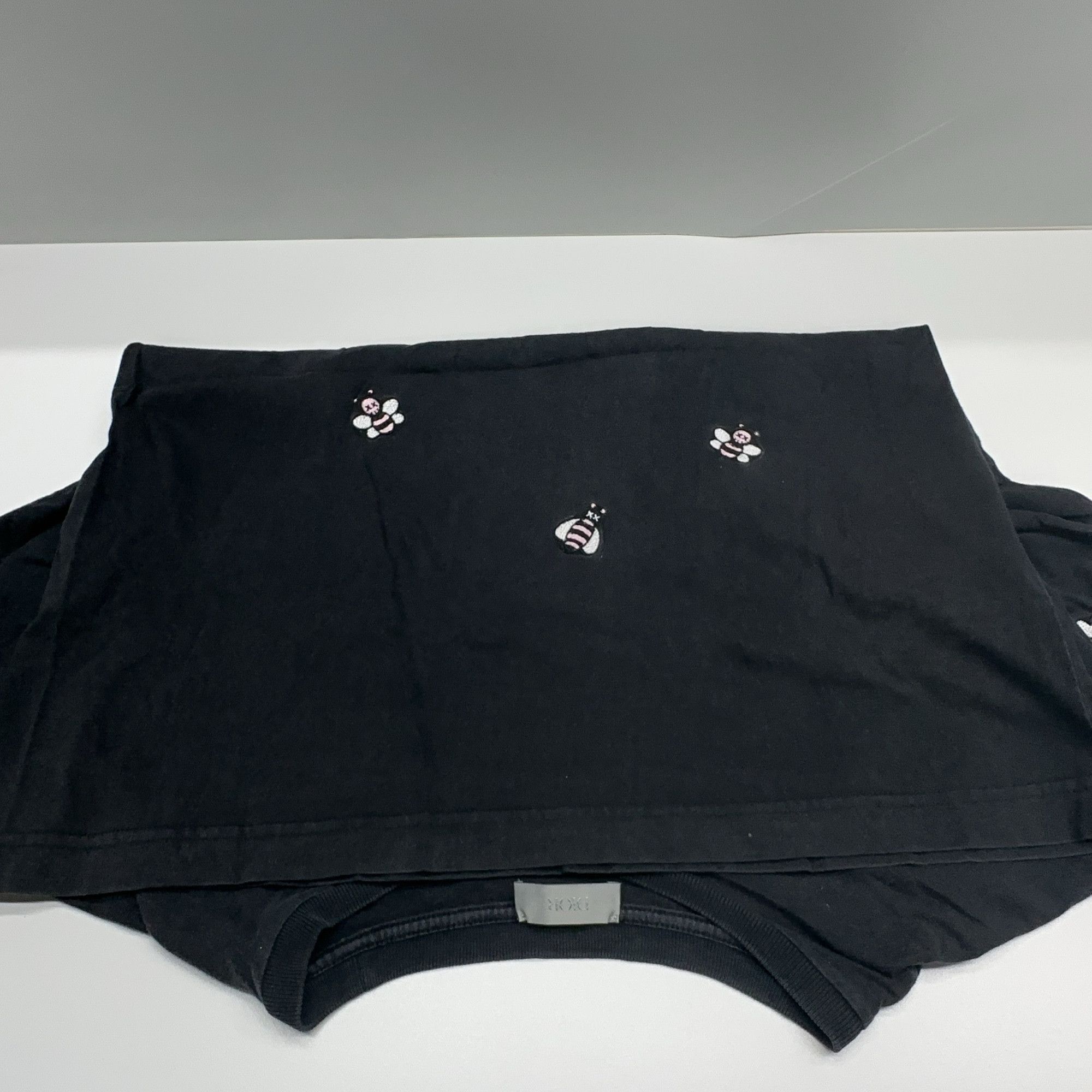 Dior Dior x KAWS Bee Embroidery T-Shirt S Size US S / EU 44-46 / 1 - 12 Thumbnail