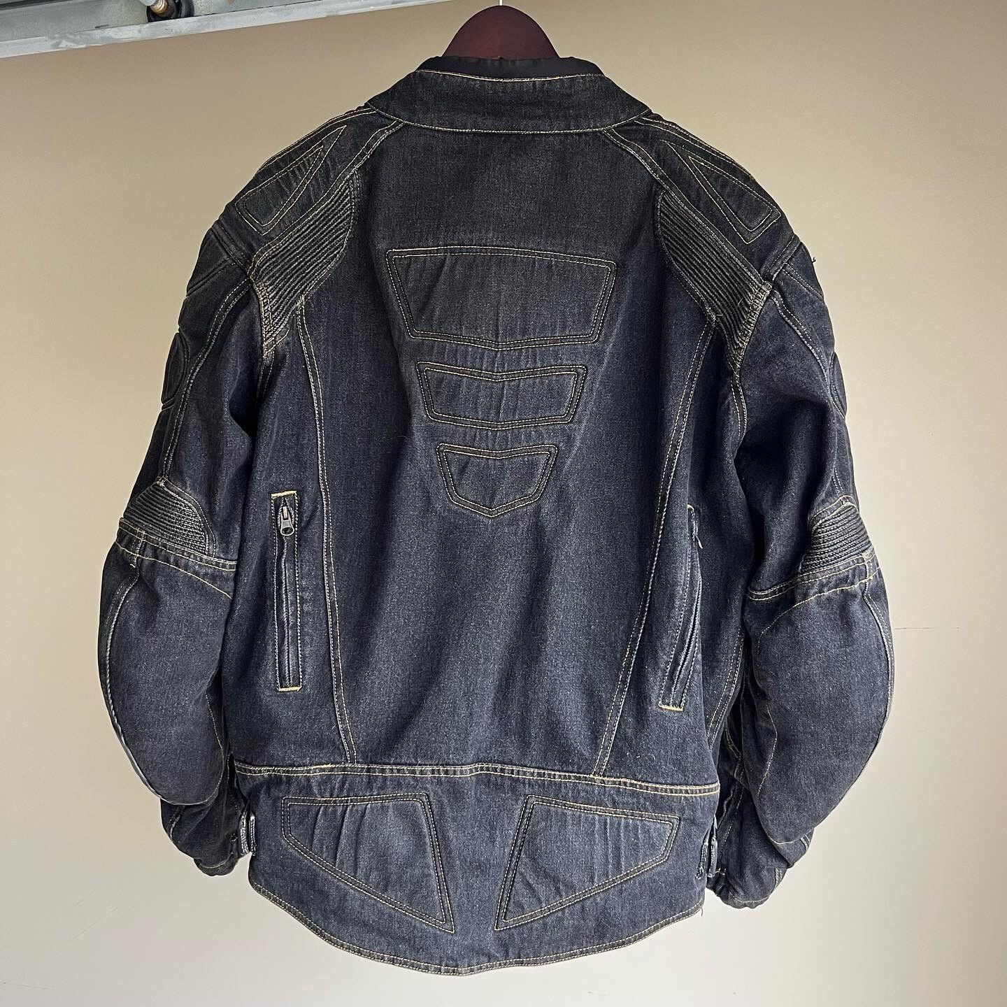 Vintage Vintage Yeezy Armor-Style Jacket Size US M / EU 48-50 / 2 - 2 Thumbnail