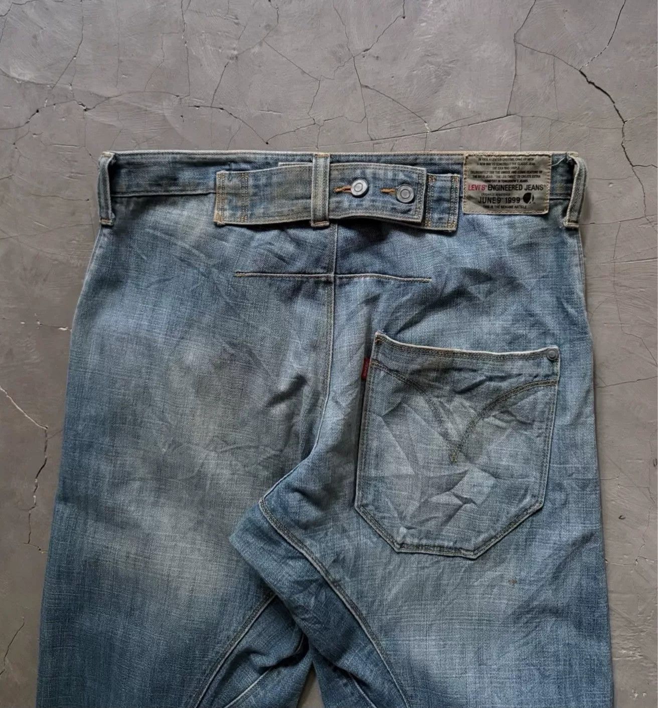 Vintage Vintage Levi's 2000s LEJ Engineered Jeans Size US 35 - 4 Thumbnail