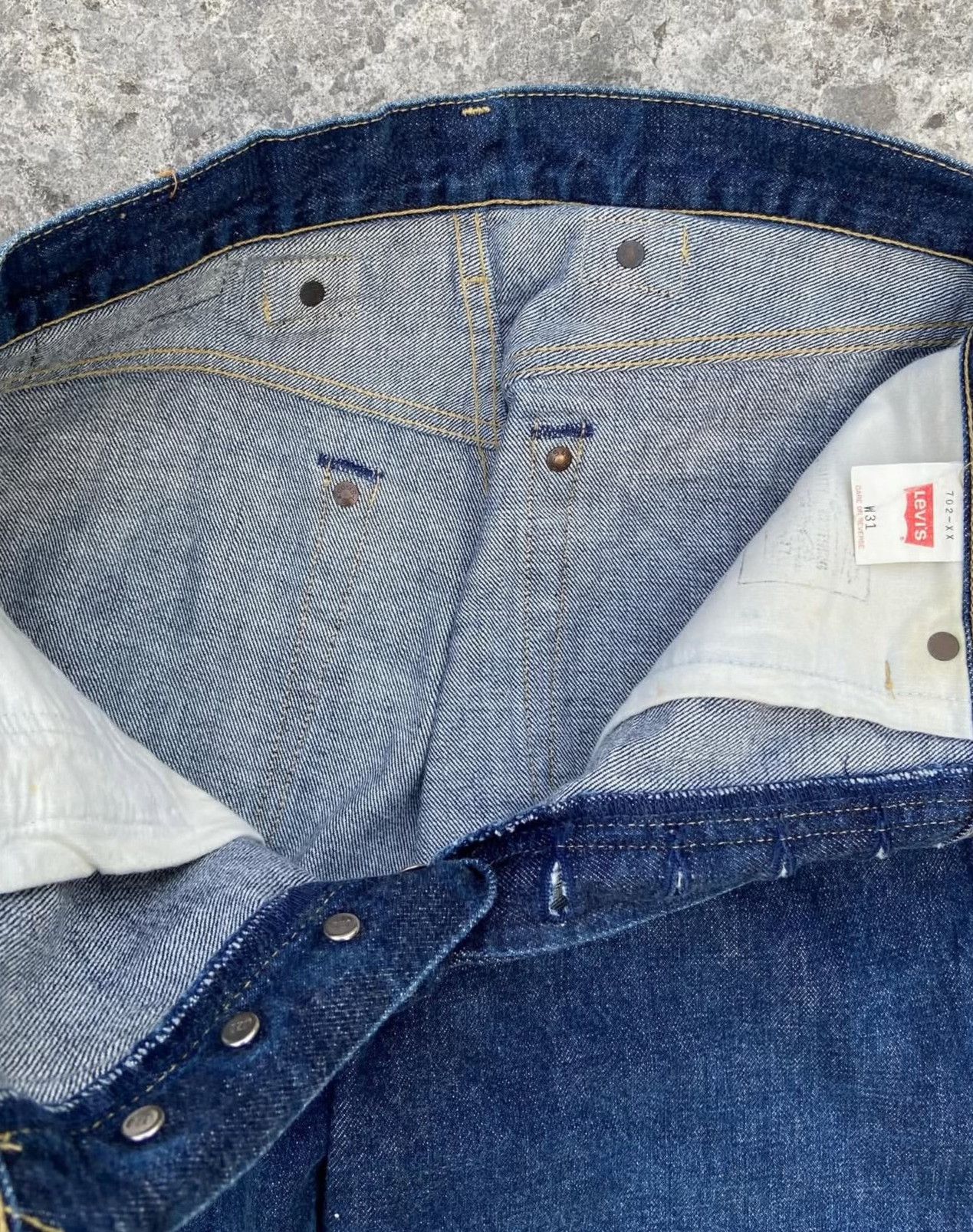 Vintage Vintage Levi's 1990s 701xx Japan Pants Size 28" / US 6 / IT 42 - 3 Thumbnail