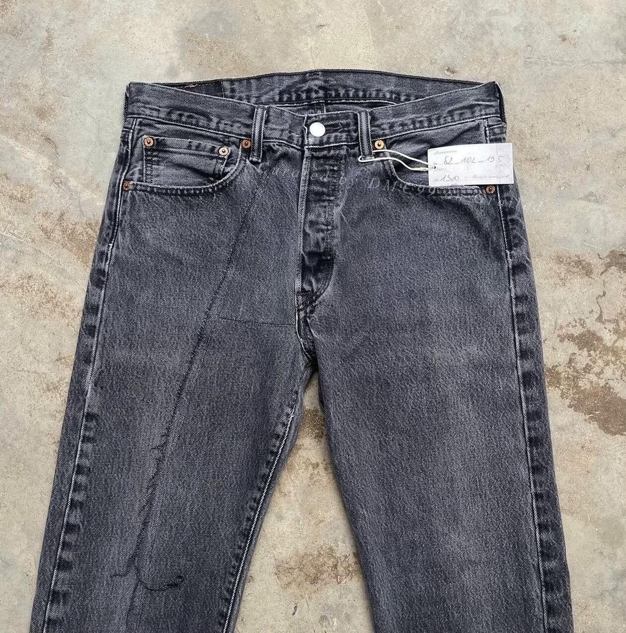 Vintage Vintage 2000s Levi's 501 Black Ripped Size US 32 / EU 48 - 2 Thumbnail