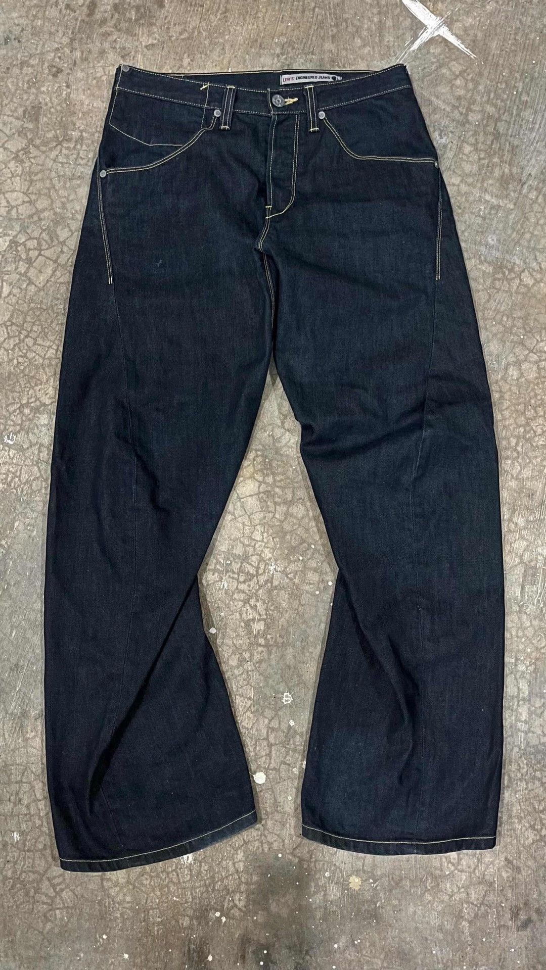 Levi's Vintage Levi's 2000s Engineered Cinch Back Jeans Size US 33 - 7 Thumbnail