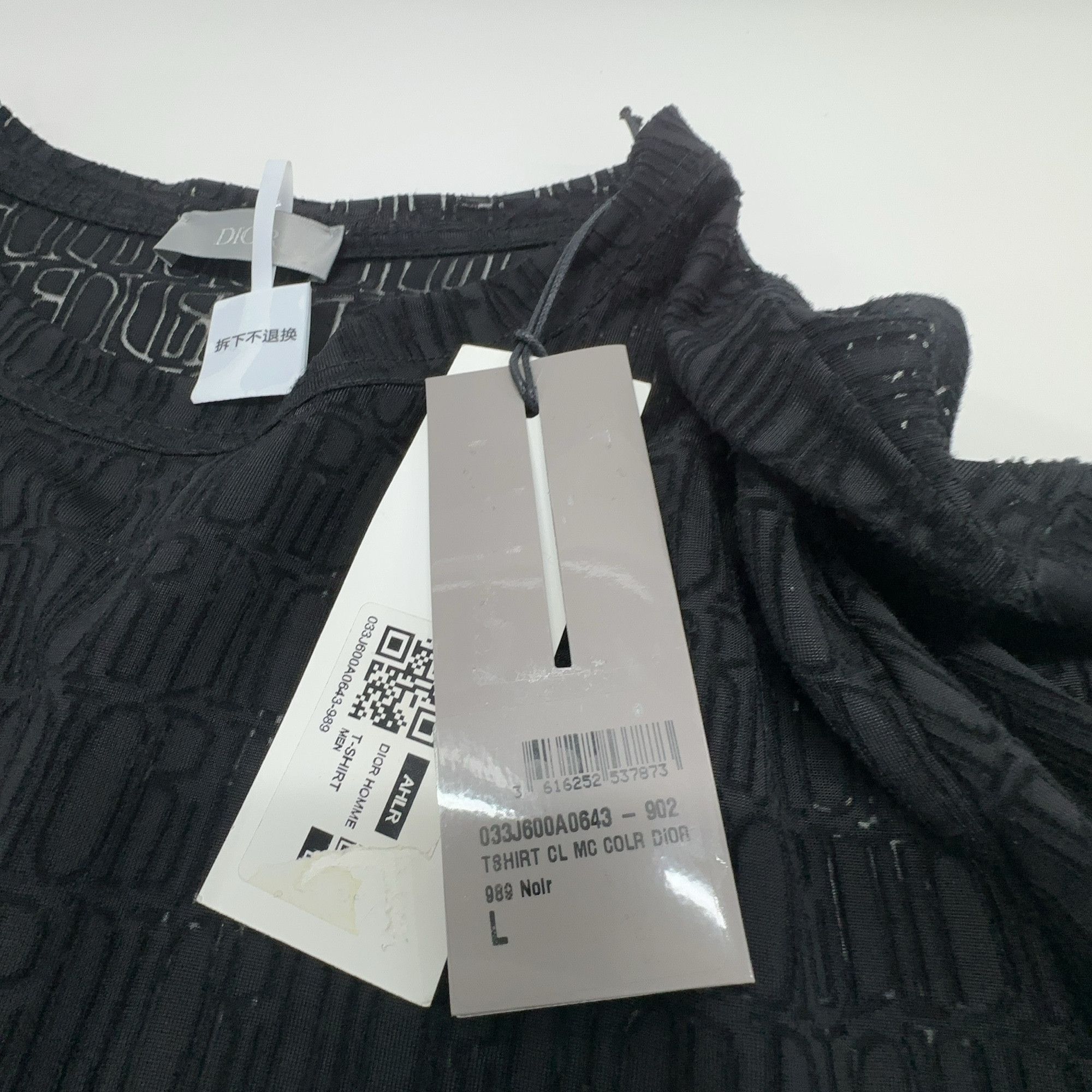Dior Dior All Over Logo T-Shirt Size L Size US L / EU 52-54 / 3 - 3 Thumbnail