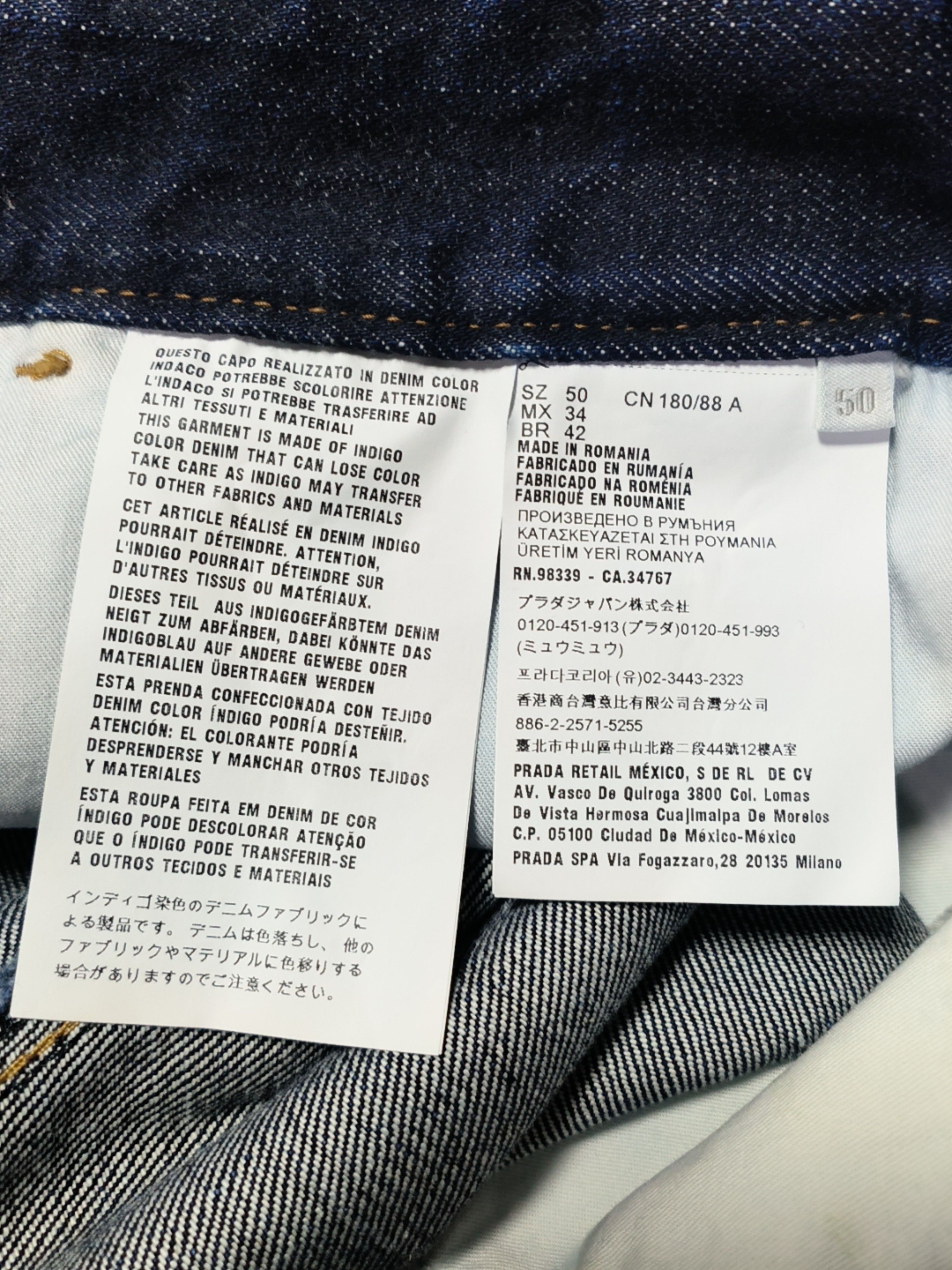 Prada Prada Logo Patch Denim Shorts Size 34 Size US 34 / EU 50 - 4 Thumbnail