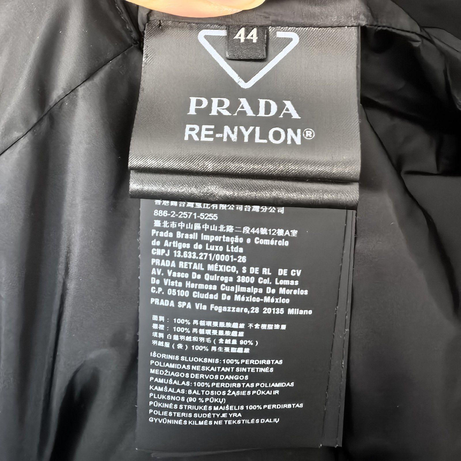 Prada Prada Re-Nylon Puffer Down Jacket Size 44 Size M / US 6-8 / IT 42-44 - 4 Thumbnail
