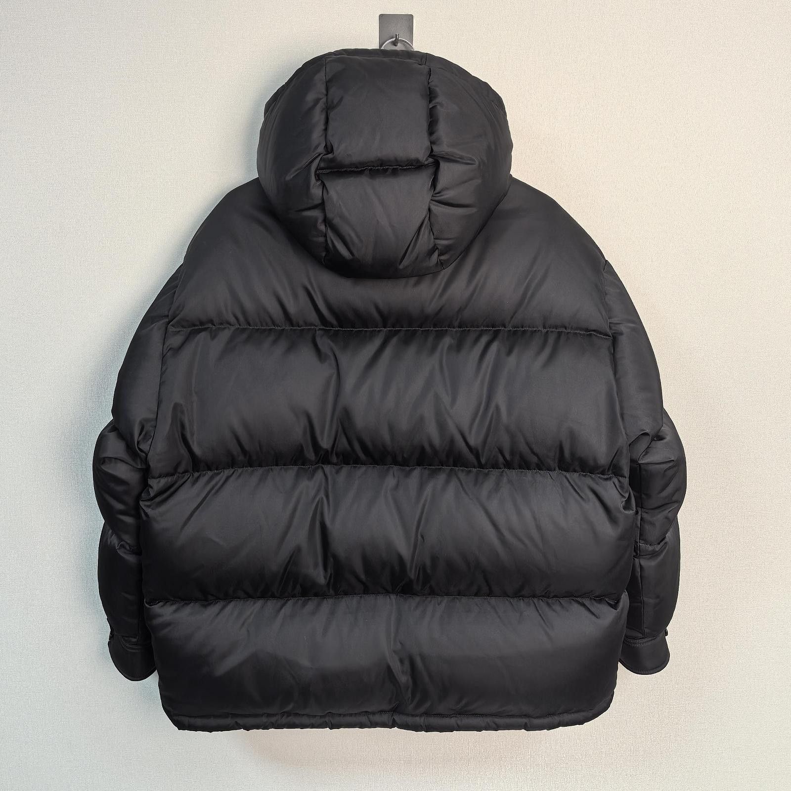 Prada Prada Re-Nylon Puffer Down Jacket Size 44 Size M / US 6-8 / IT 42-44 - 2 Thumbnail