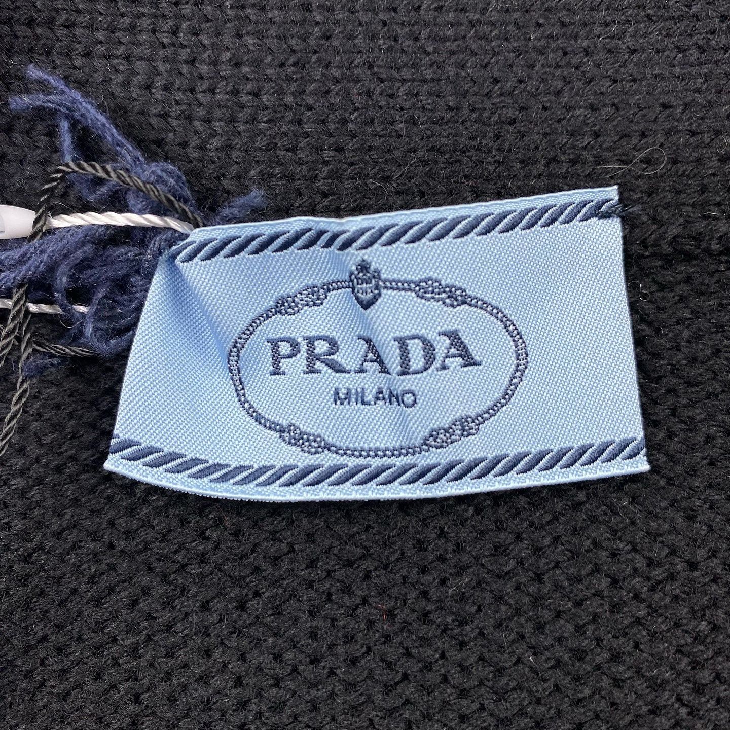Prada Prada Lily Print V-Neck Sweater Size 38 Size XS / US 0-2 / IT 36-38 - 3 Thumbnail