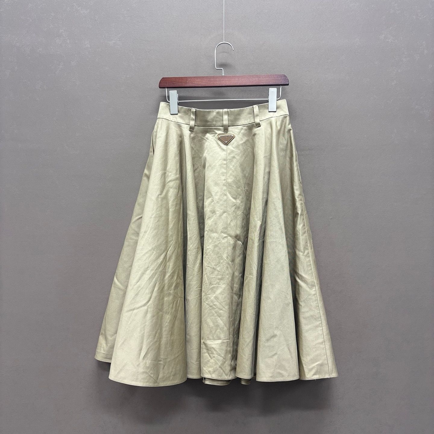Prada Prada Khaki Twill Midi Skirt Size 38 Size 26" / US 2 / IT 38 - 2 Thumbnail