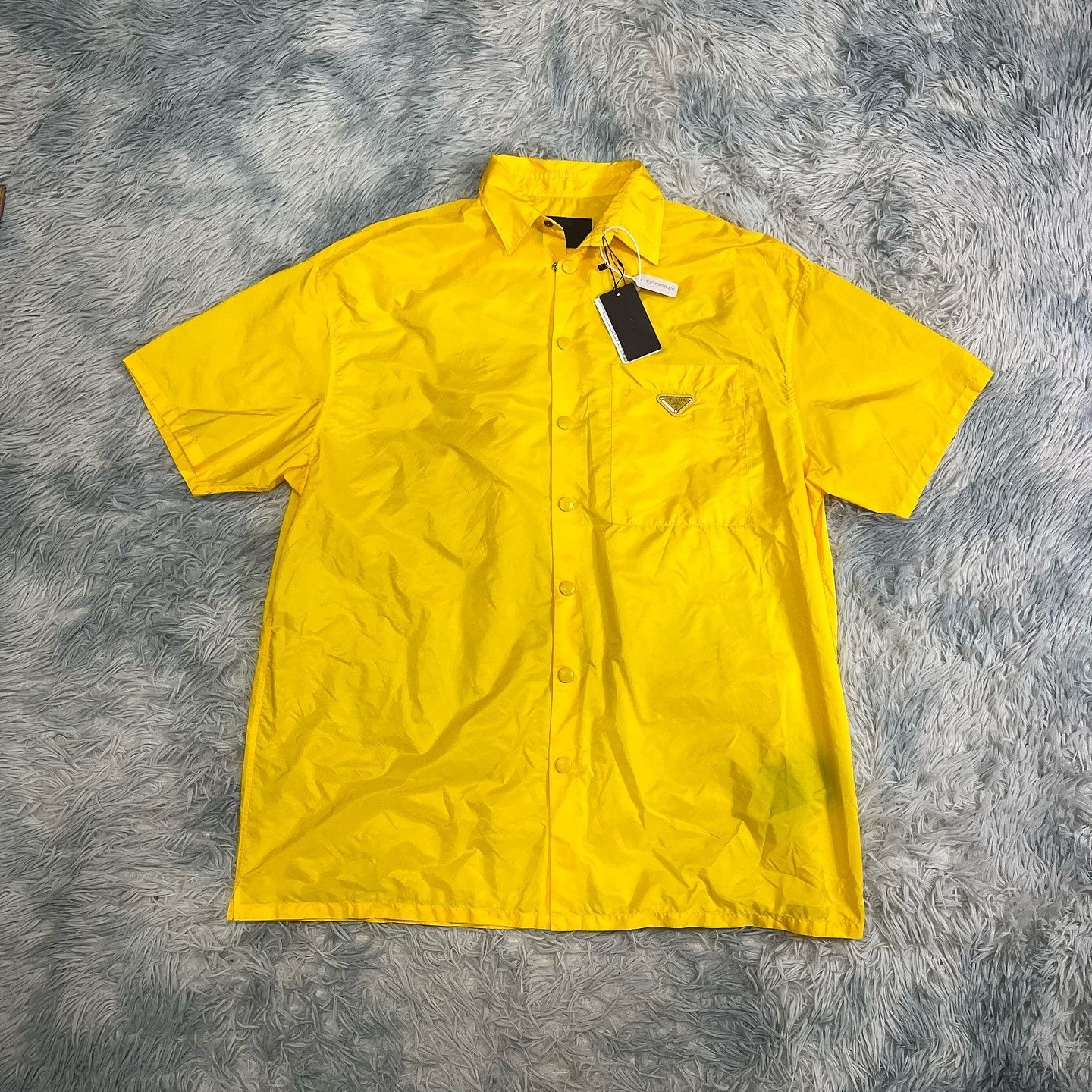 Prada Prada Re-Nylon Logo Short Sleeve Shirt Size L Size US L / EU 52-54 / 3 - 7 Thumbnail
