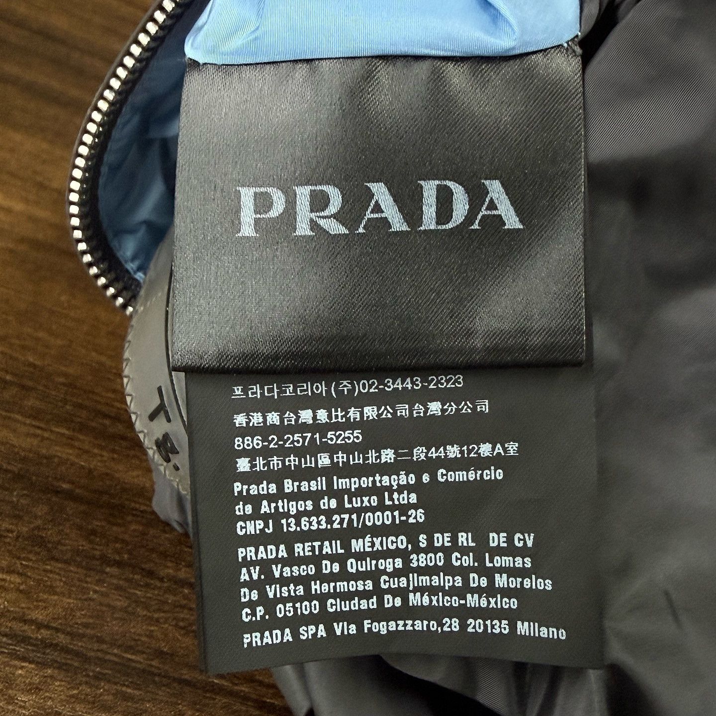 Prada Prada Reversible Logo Jacket Size XL Size US XL / EU 56 / 4 - 4 Thumbnail
