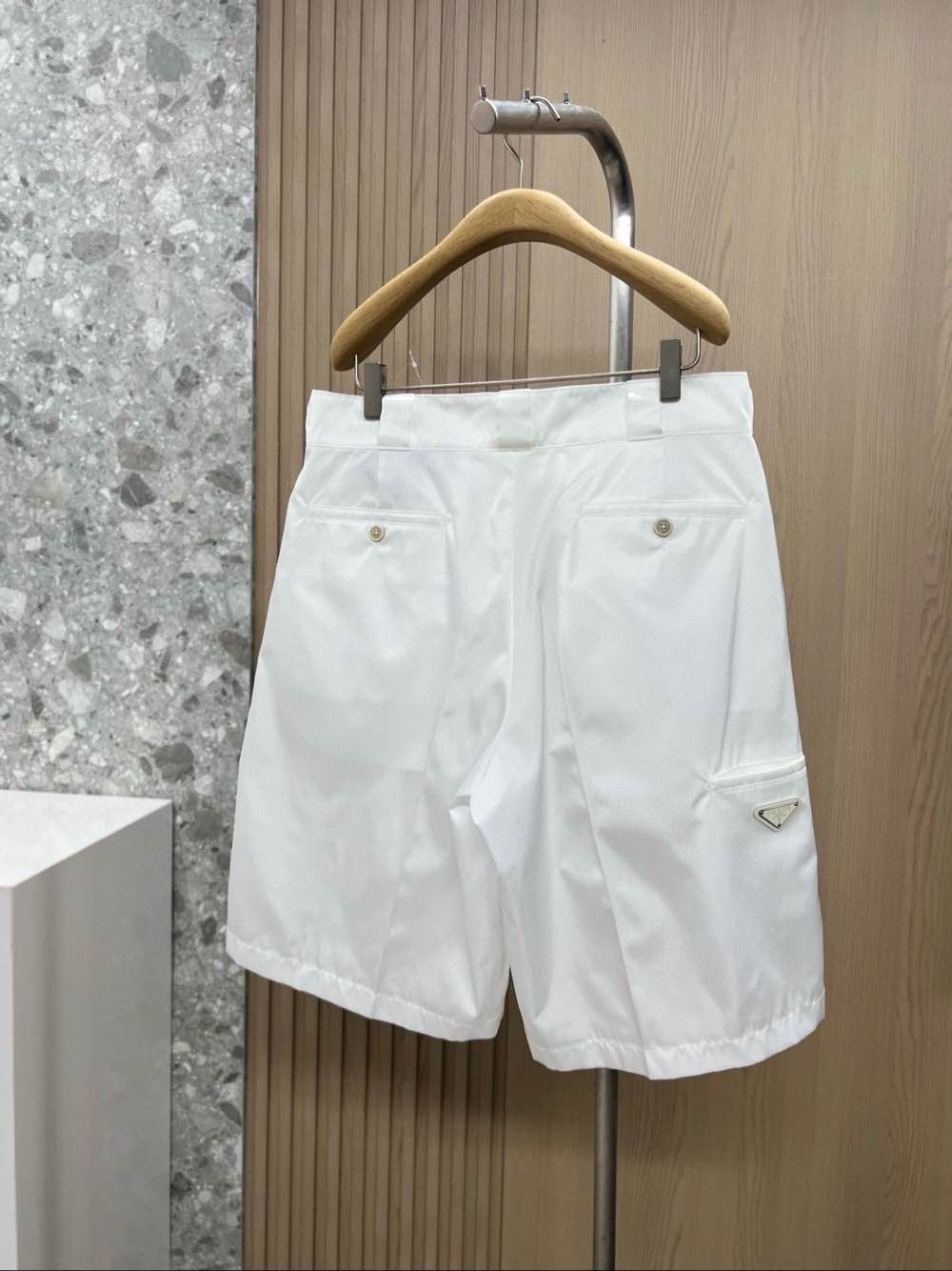 Prada Prada Re-Nylon Bermuda Shorts Size 50 Size US 34 / EU 50 - 2 Thumbnail