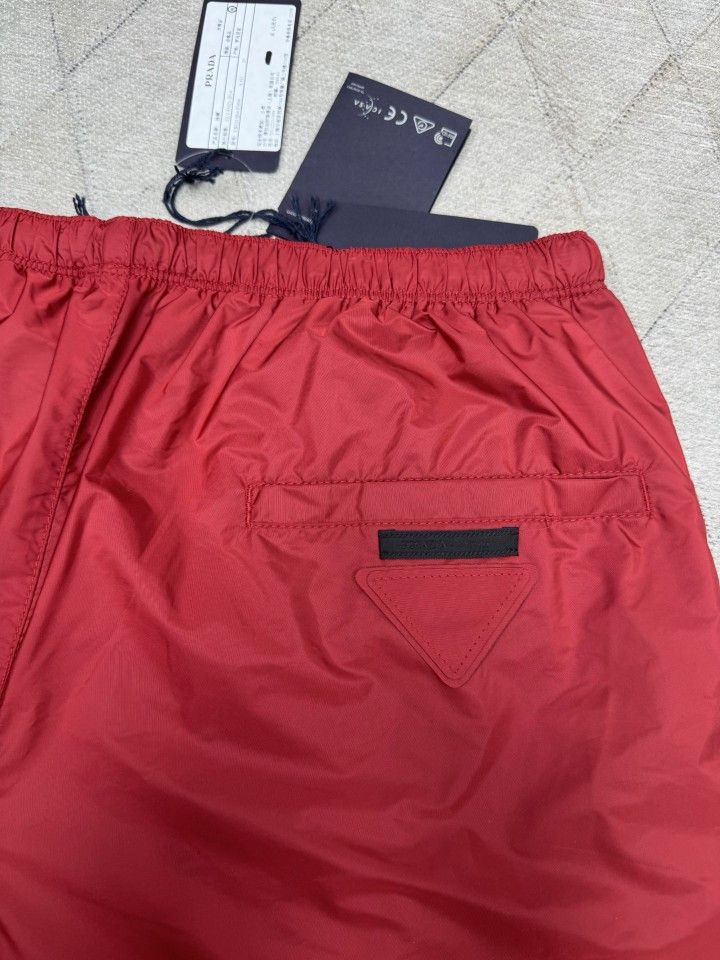 Prada Prada Re-Nylon Logo Shorts Size 34 Size US 34 / EU 50 - 7 Thumbnail