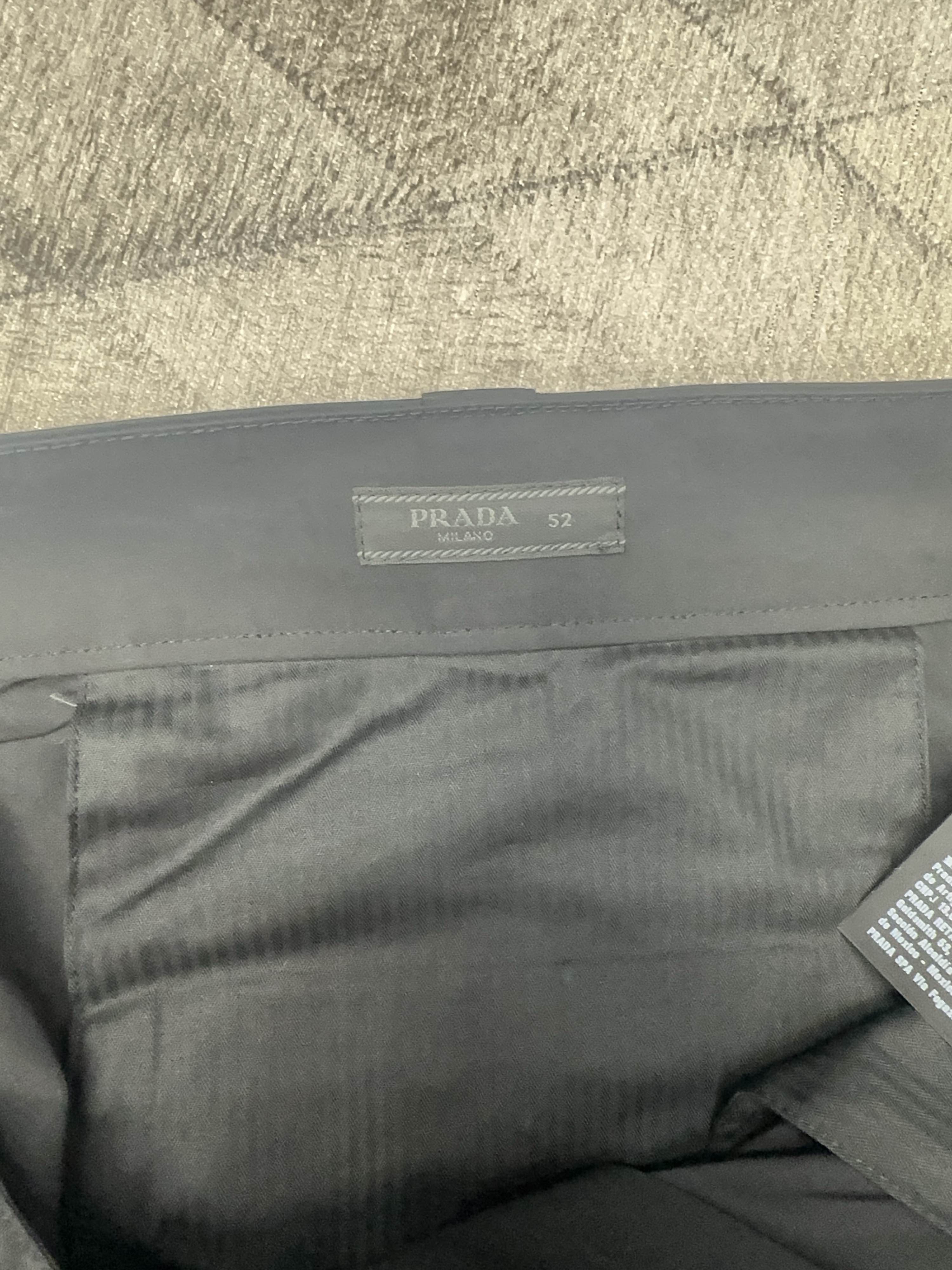 Prada Prada Logo Patch Casual Pants Size 52 Size US 36 / EU 52 - 3 Thumbnail