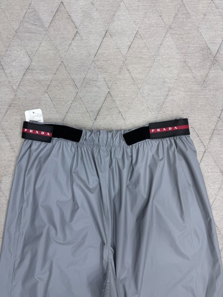 Prada Prada Logo Waistband Nylon Joggers Size 50 Size US 34 / EU 50 - 6 Thumbnail