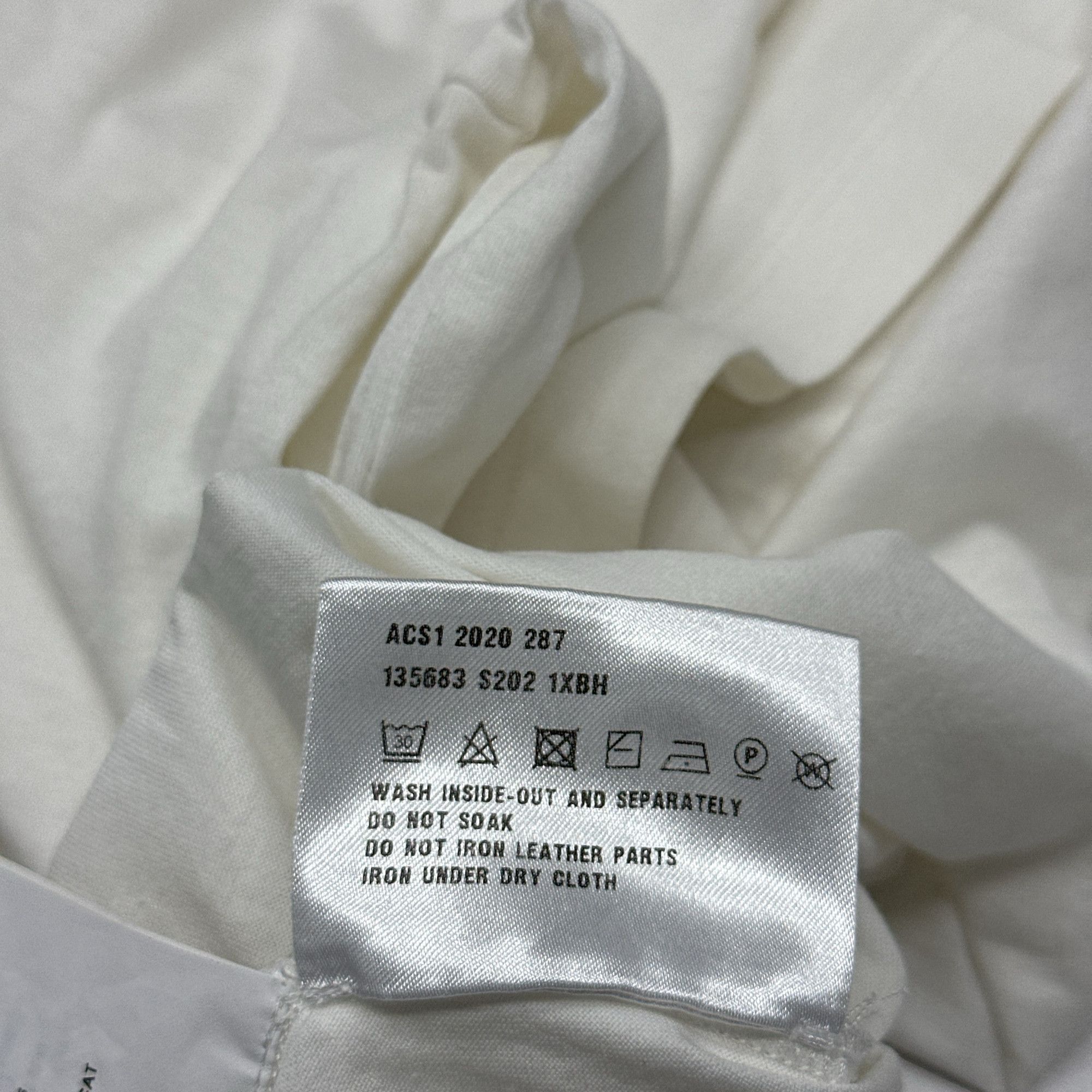 Prada Prada Pouch Sleeve T-Shirt Size S Size US S / EU 44-46 / 1 - 4 Thumbnail