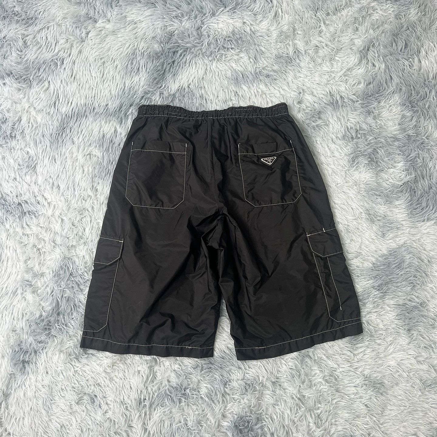 Prada Prada Re-Nylon Contrast Stitch Cargo Shorts Size S Size US 30 / EU 46 - 2 Thumbnail