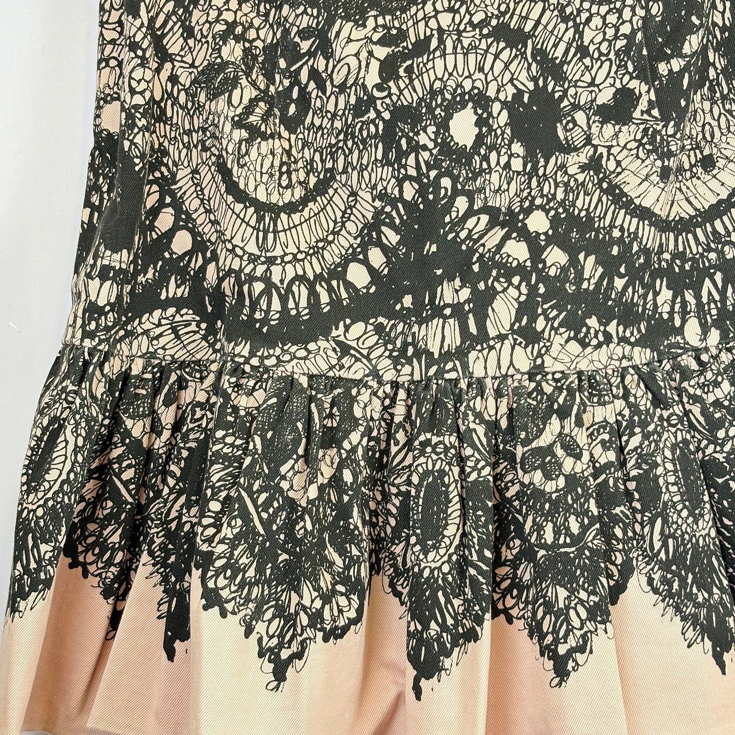 Prada Prada Lace Overlay Mini Skirt Size 40 Size 27" / US 4 / IT 40 - 6 Thumbnail
