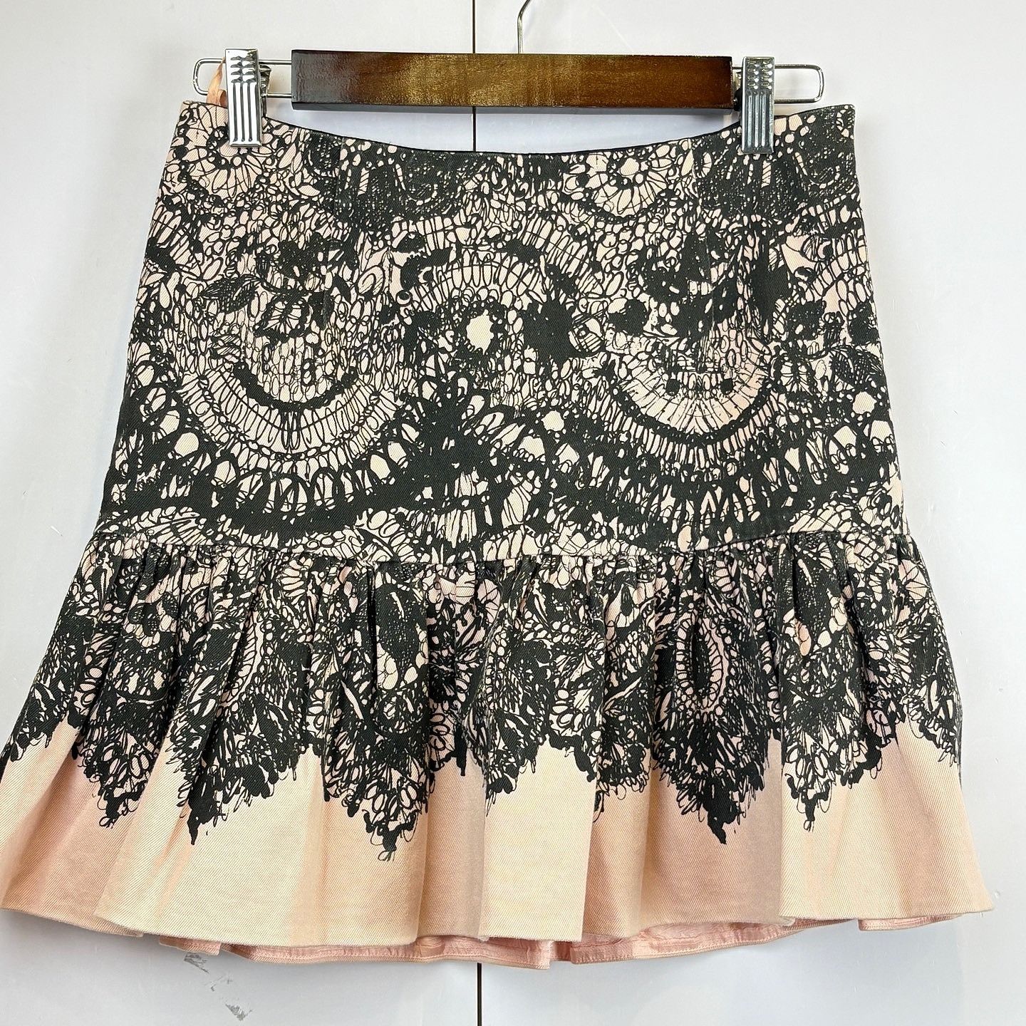 Prada Prada Lace Overlay Mini Skirt Size 40 Size 27" / US 4 / IT 40 - 2 Thumbnail