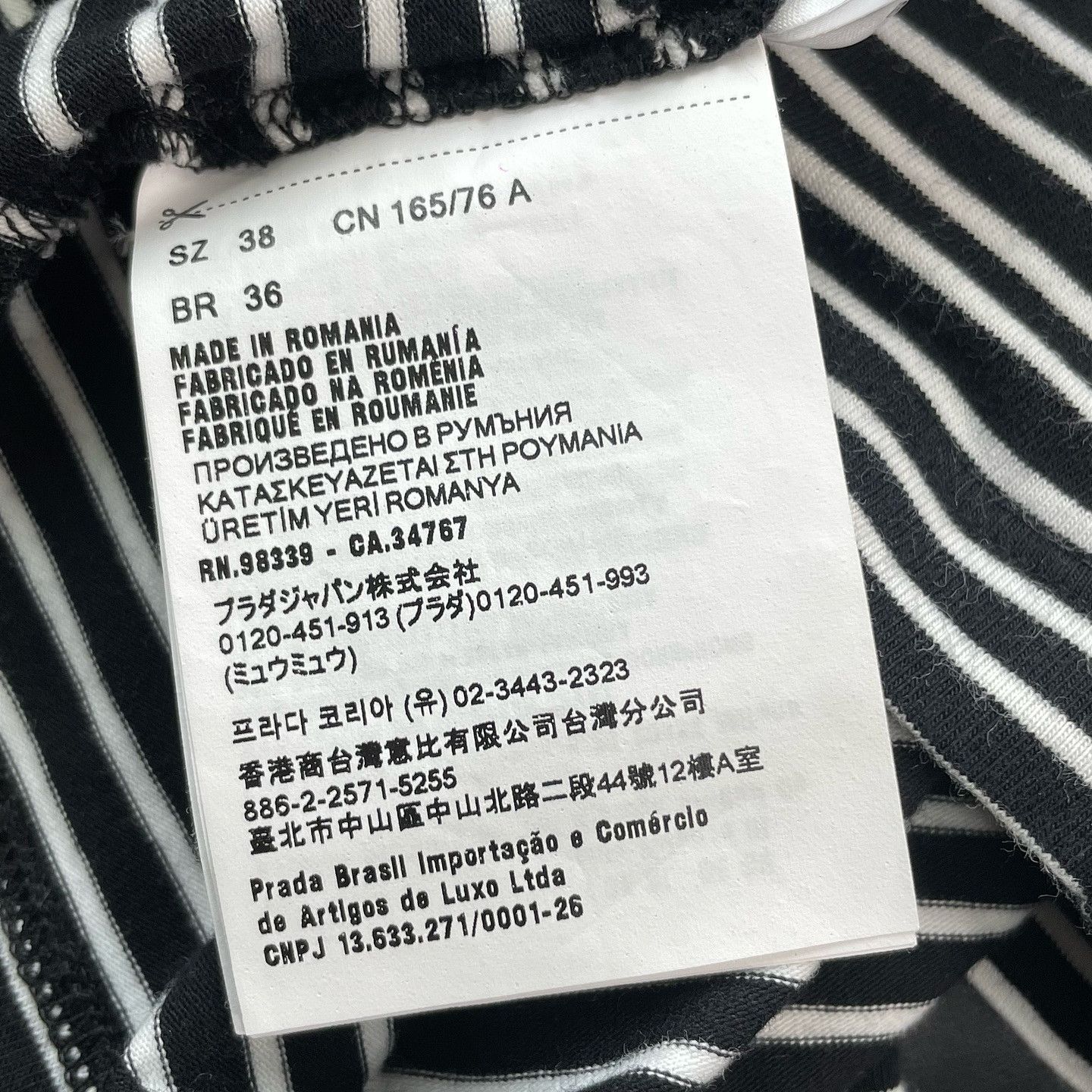 Prada Prada Striped Logo Plaque Long Sleeve T-Shirt Size 38 Size XS / US 0-2 / IT 36-38 - 4 Thumbnail
